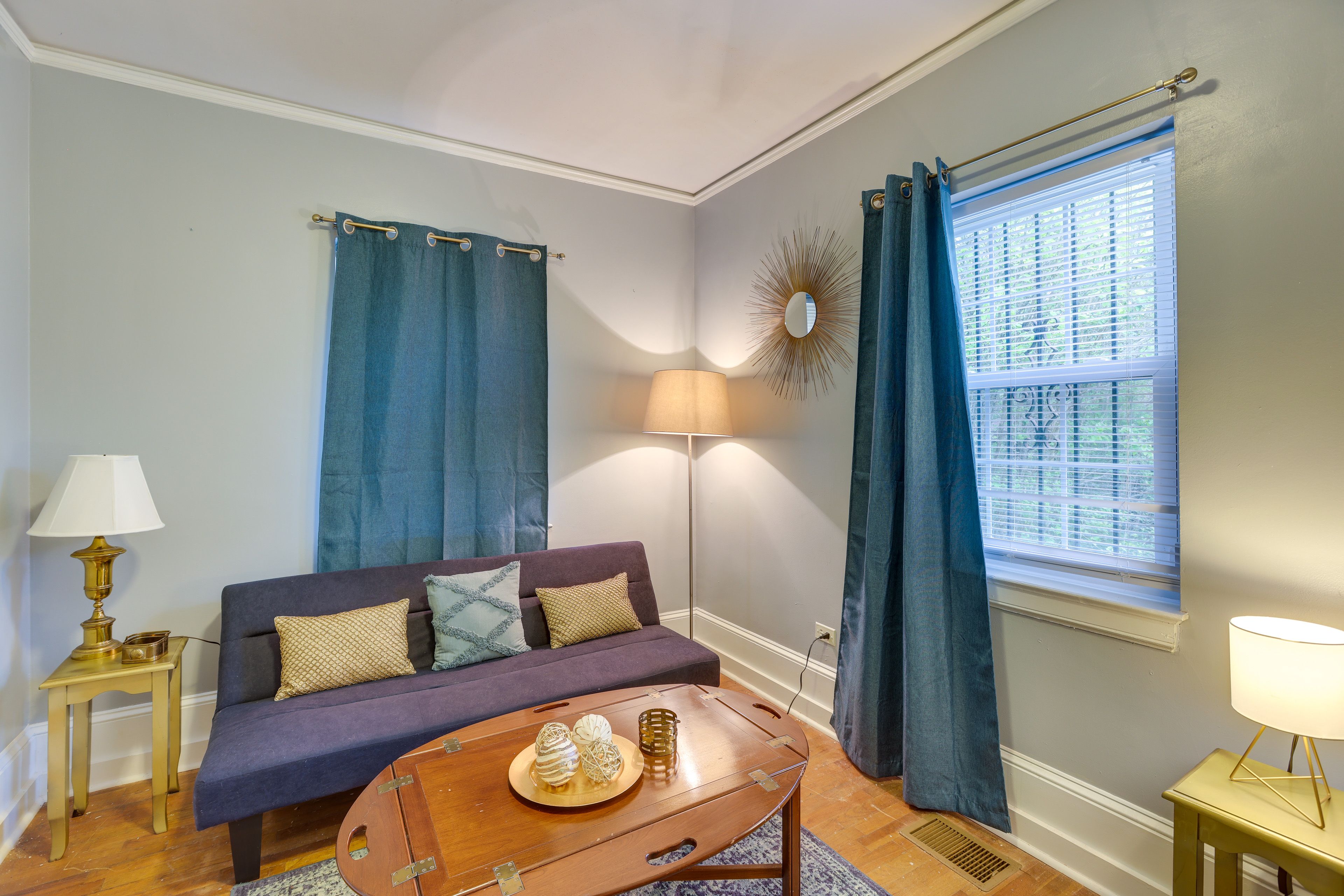 Bonus Room | Futon | Twin Rollaway Bed