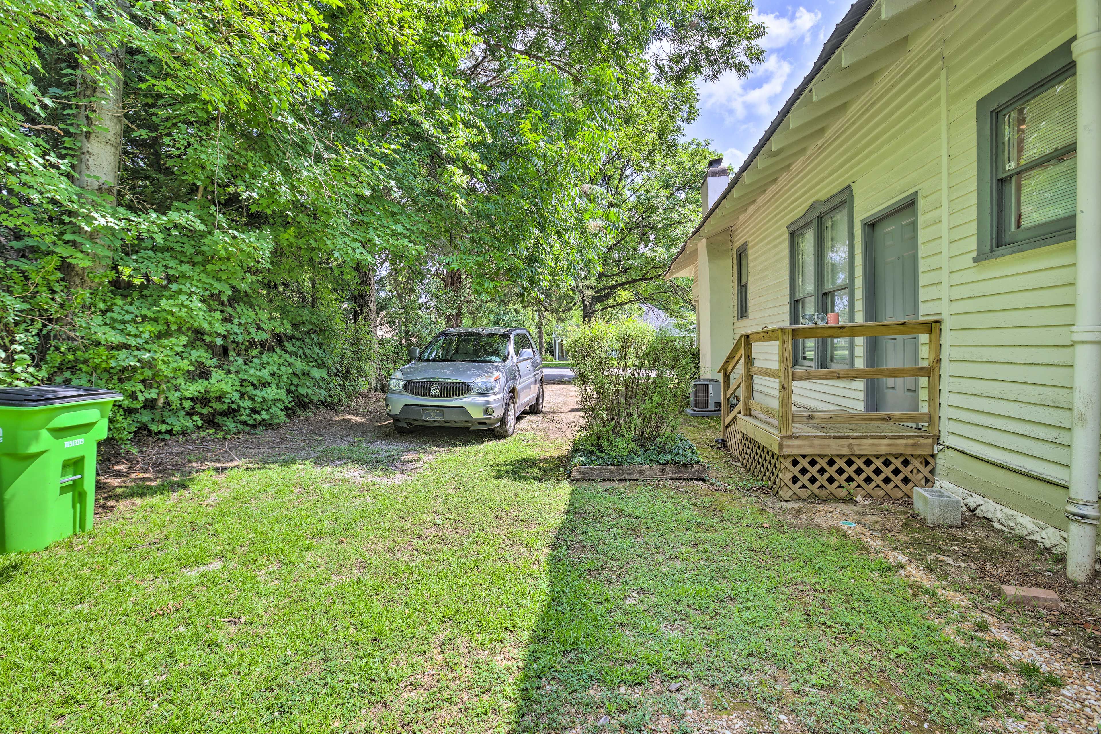 Parking | Driveway (1 Vehicle)