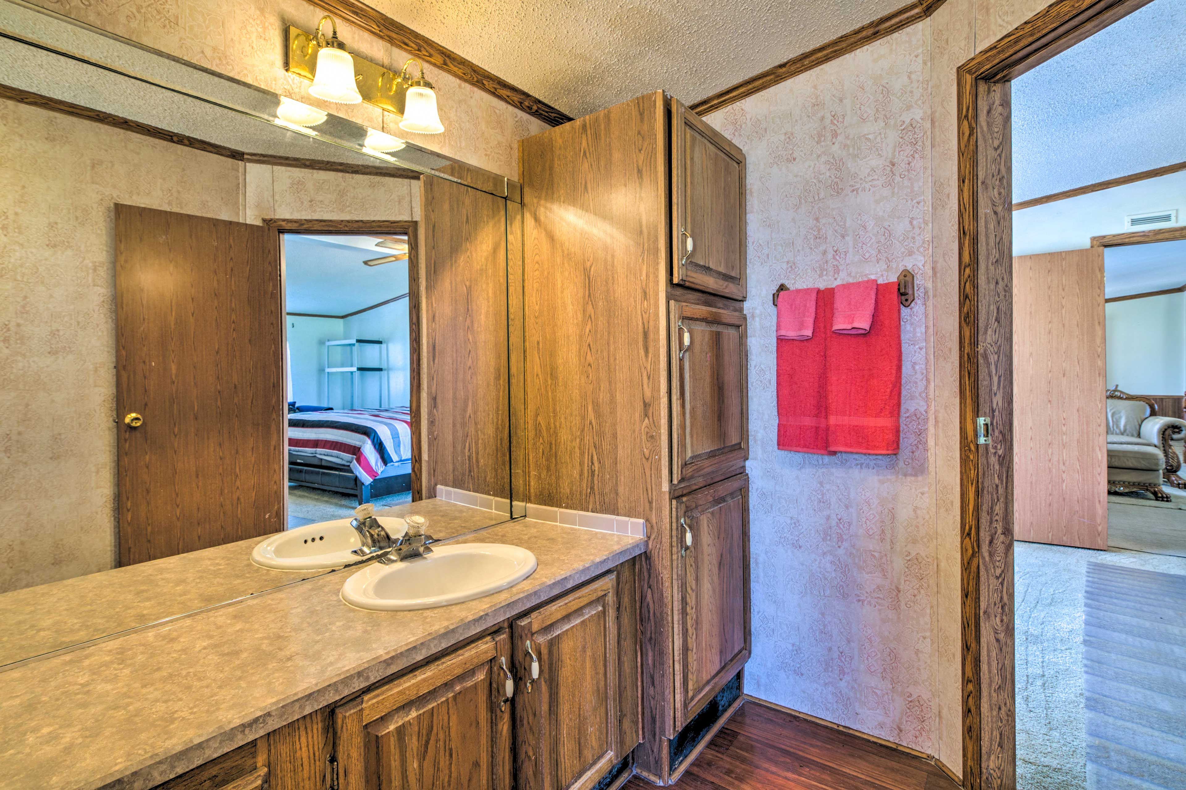 Full Bathroom