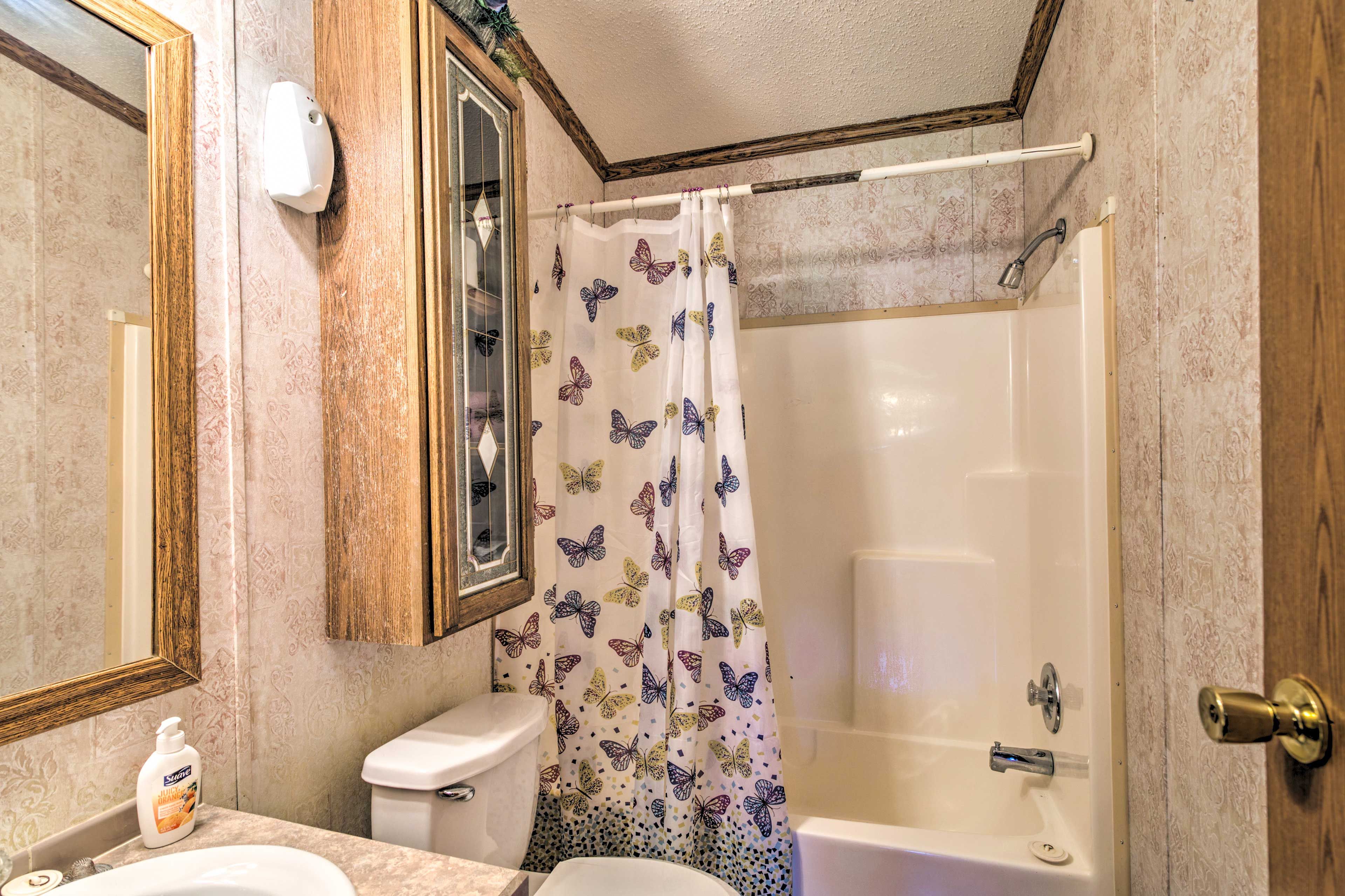 Full Bathroom