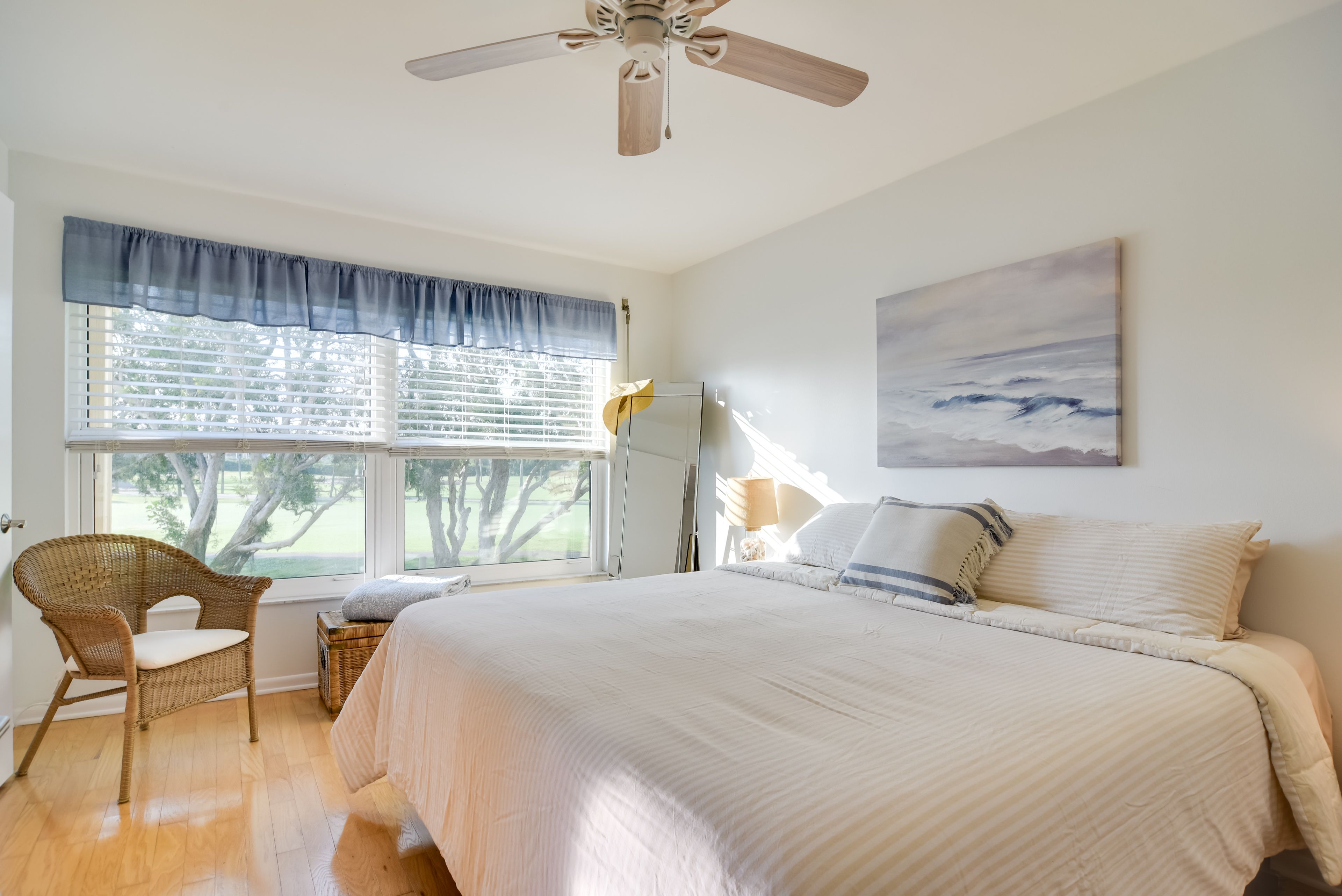 Bedroom 1 | King Bed | Linens Provided | En-Suite Bathroom | Cable TV