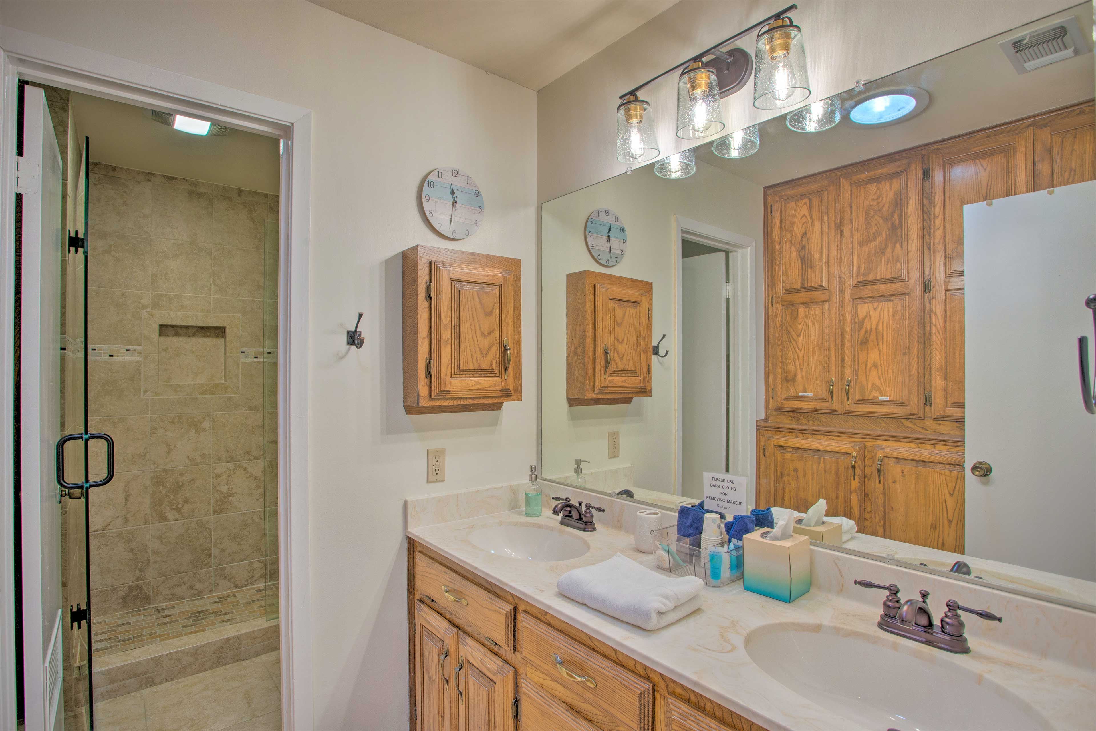 Full Bathroom | Hair Dryers