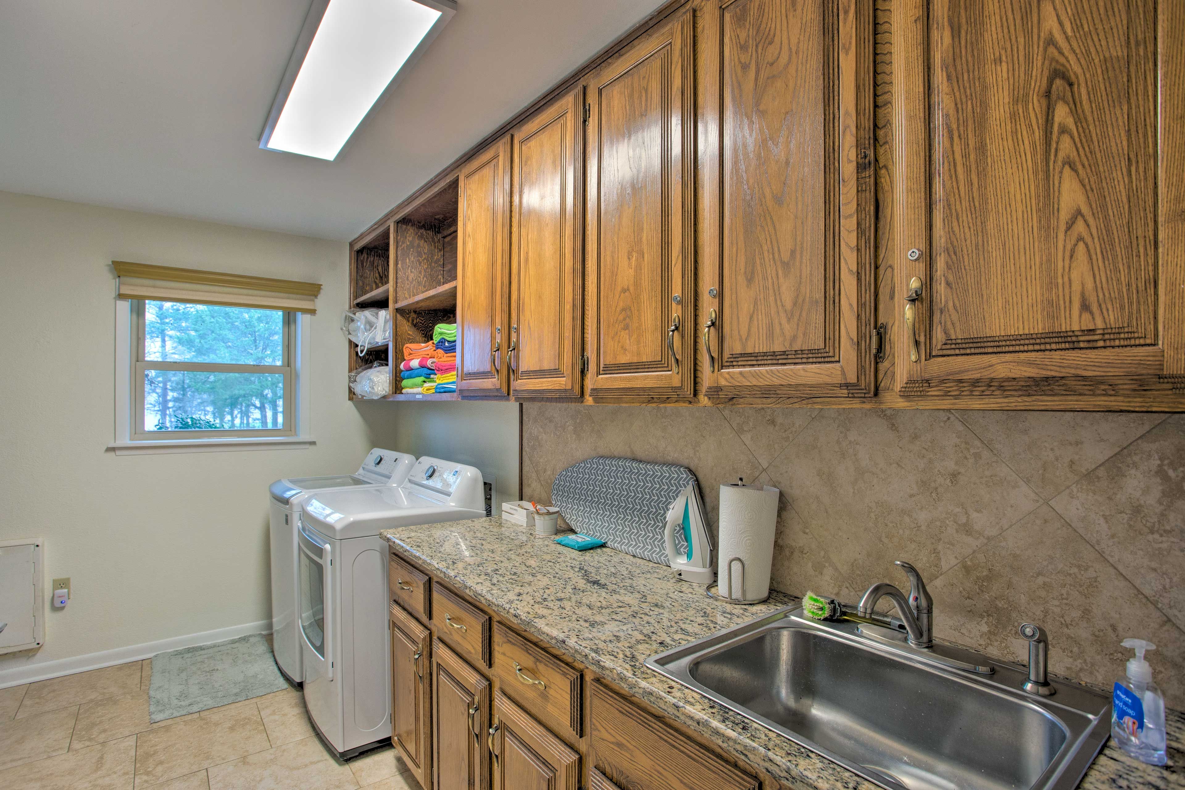Laundry Room | Washer & Dryer