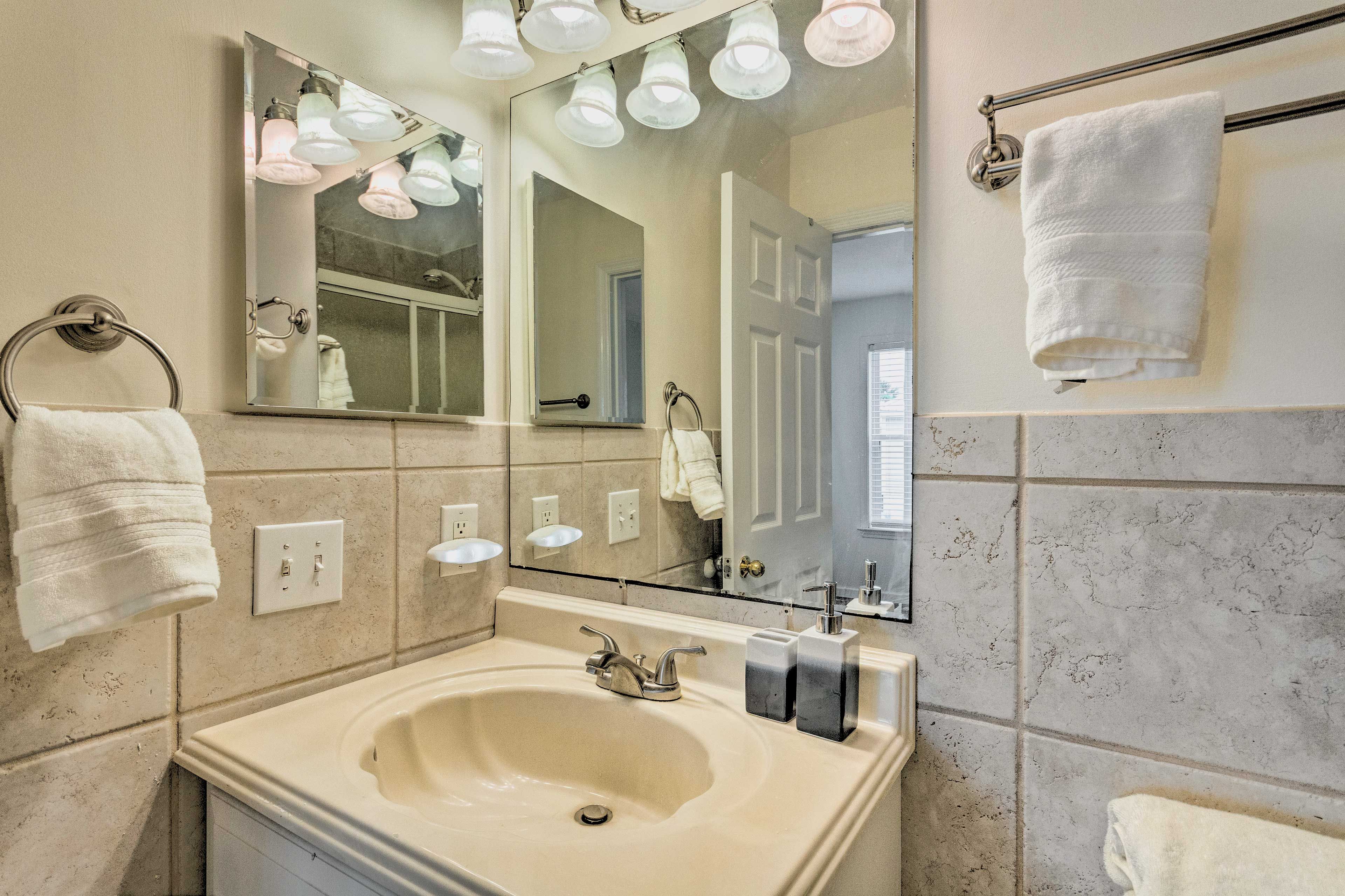 Full Bathroom