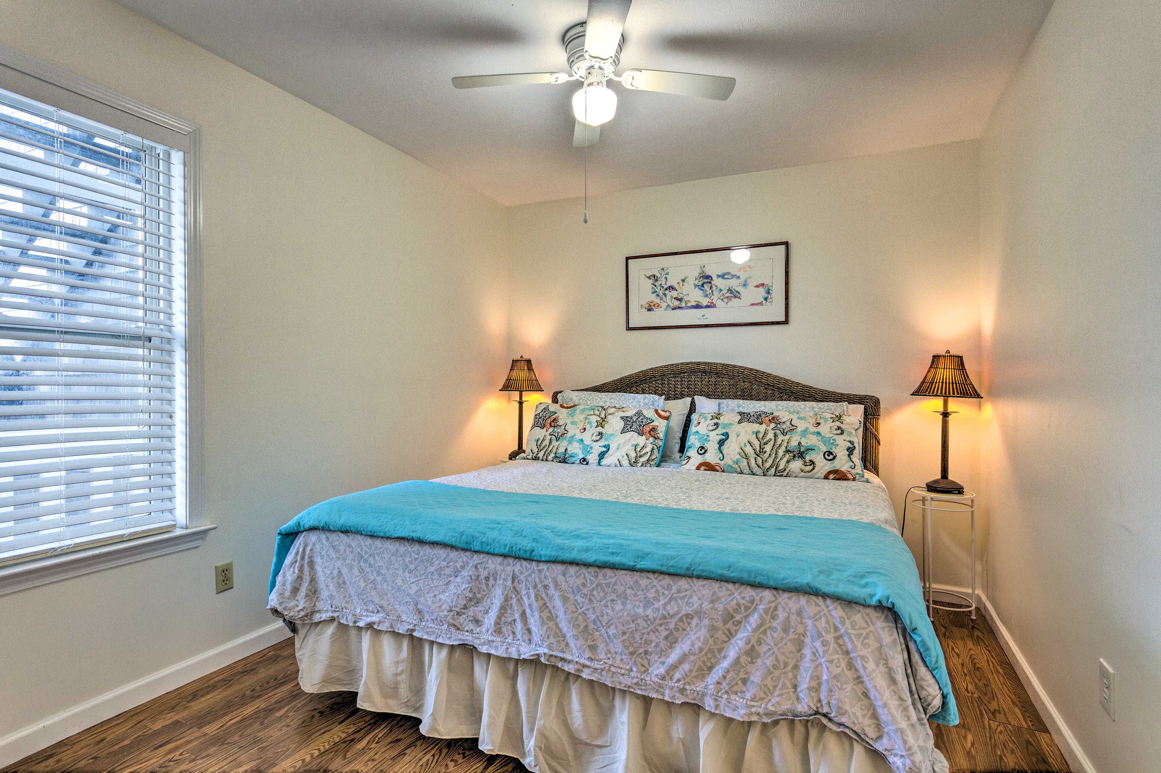 Bedroom 2 | King Bed