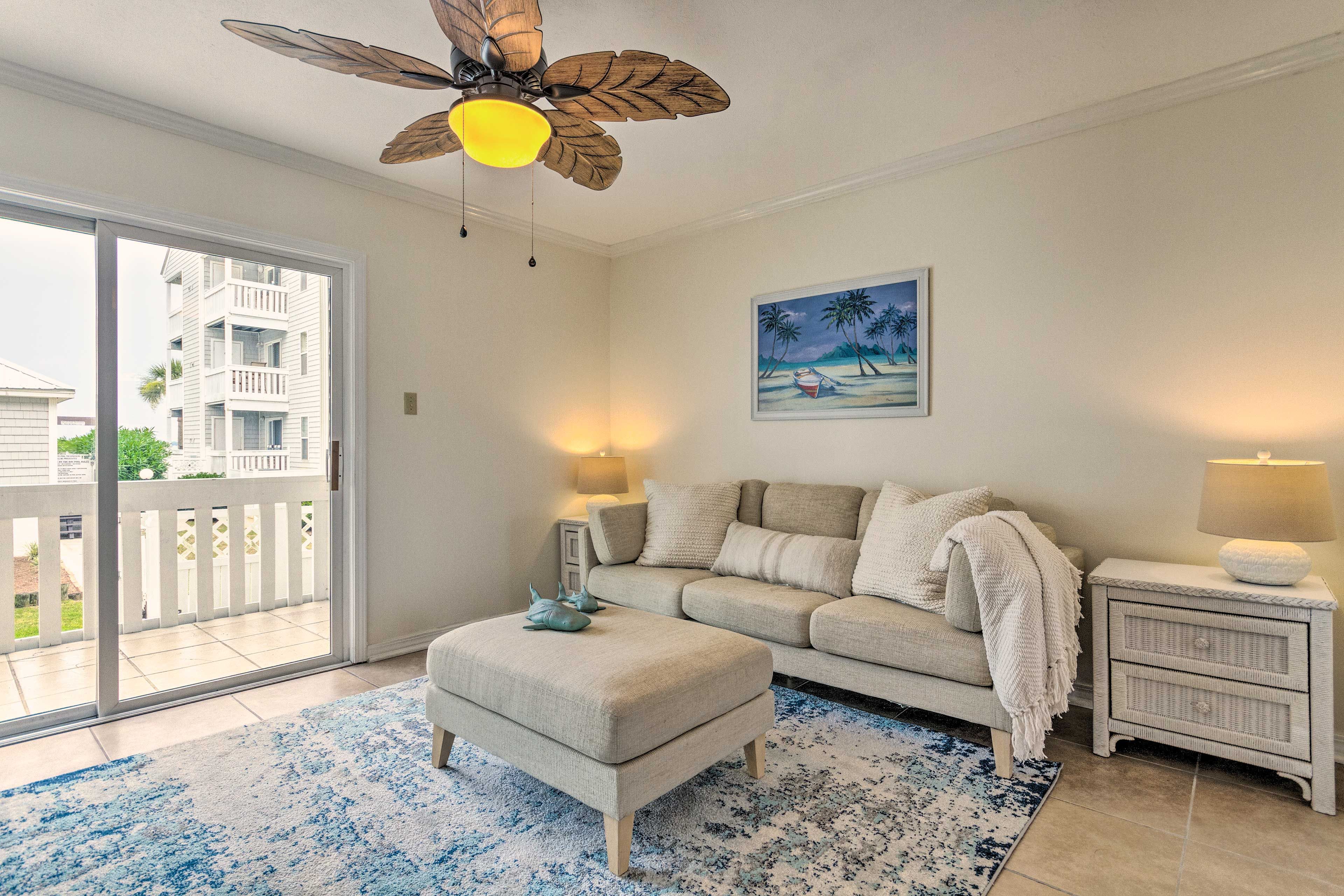 Fort Walton Beach Vacation Rental | 2BR | 2BA | 750 Sq Ft | Steps Required