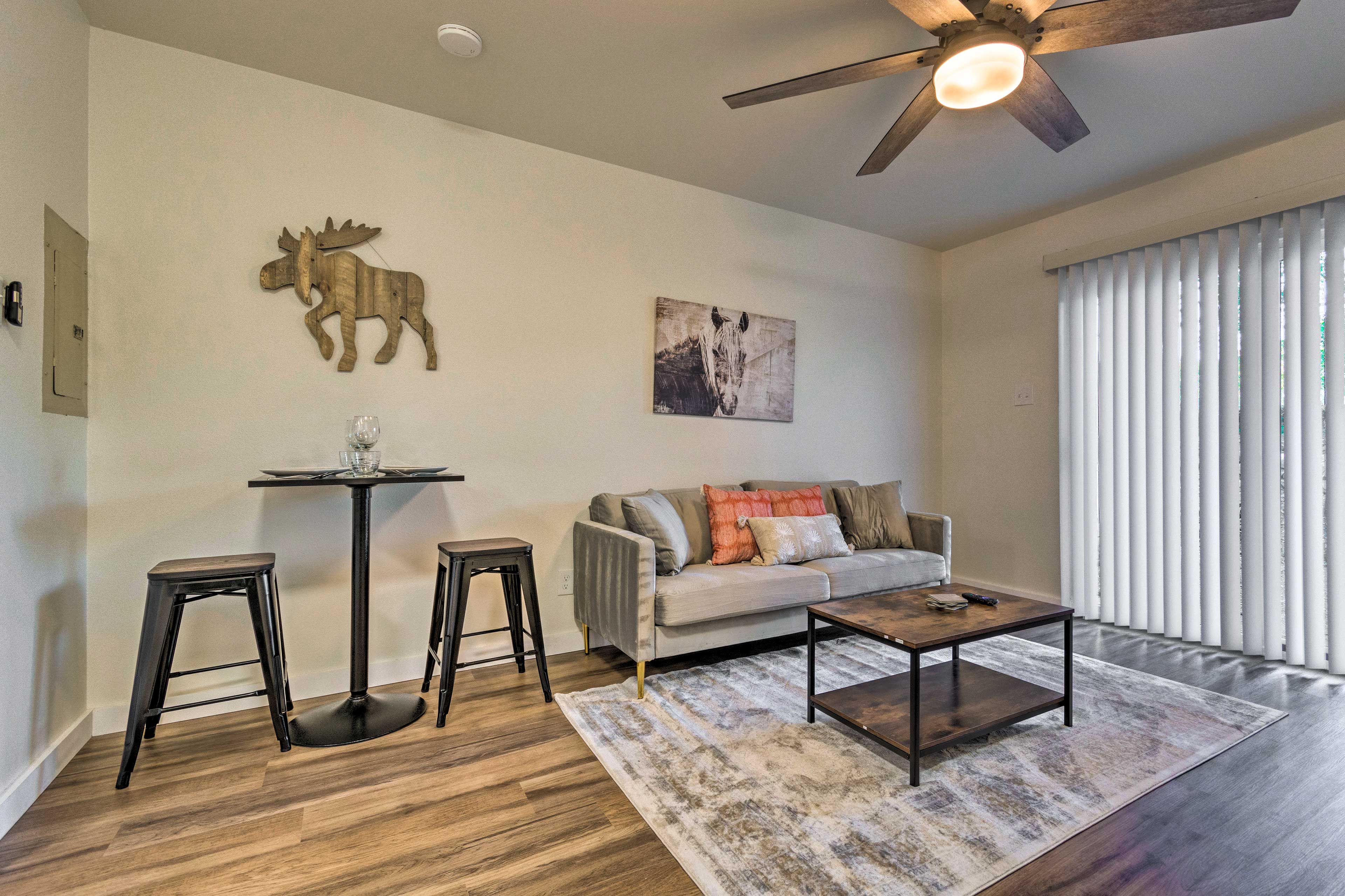 Little Rock Vacation Rental | 2BR | 1BA | 750 Sq Ft | Stairs Required
