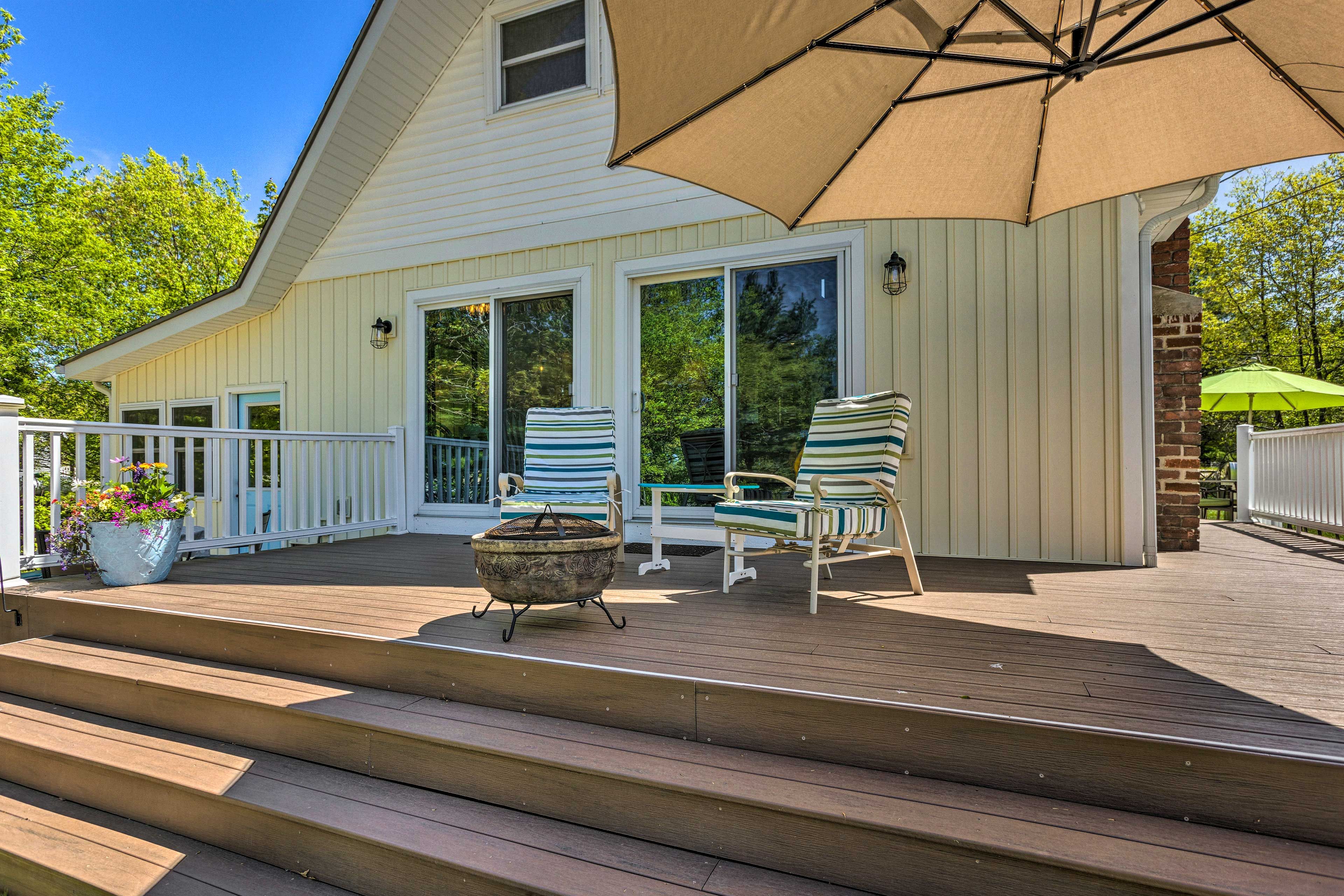 Private Deck | Fire Pit