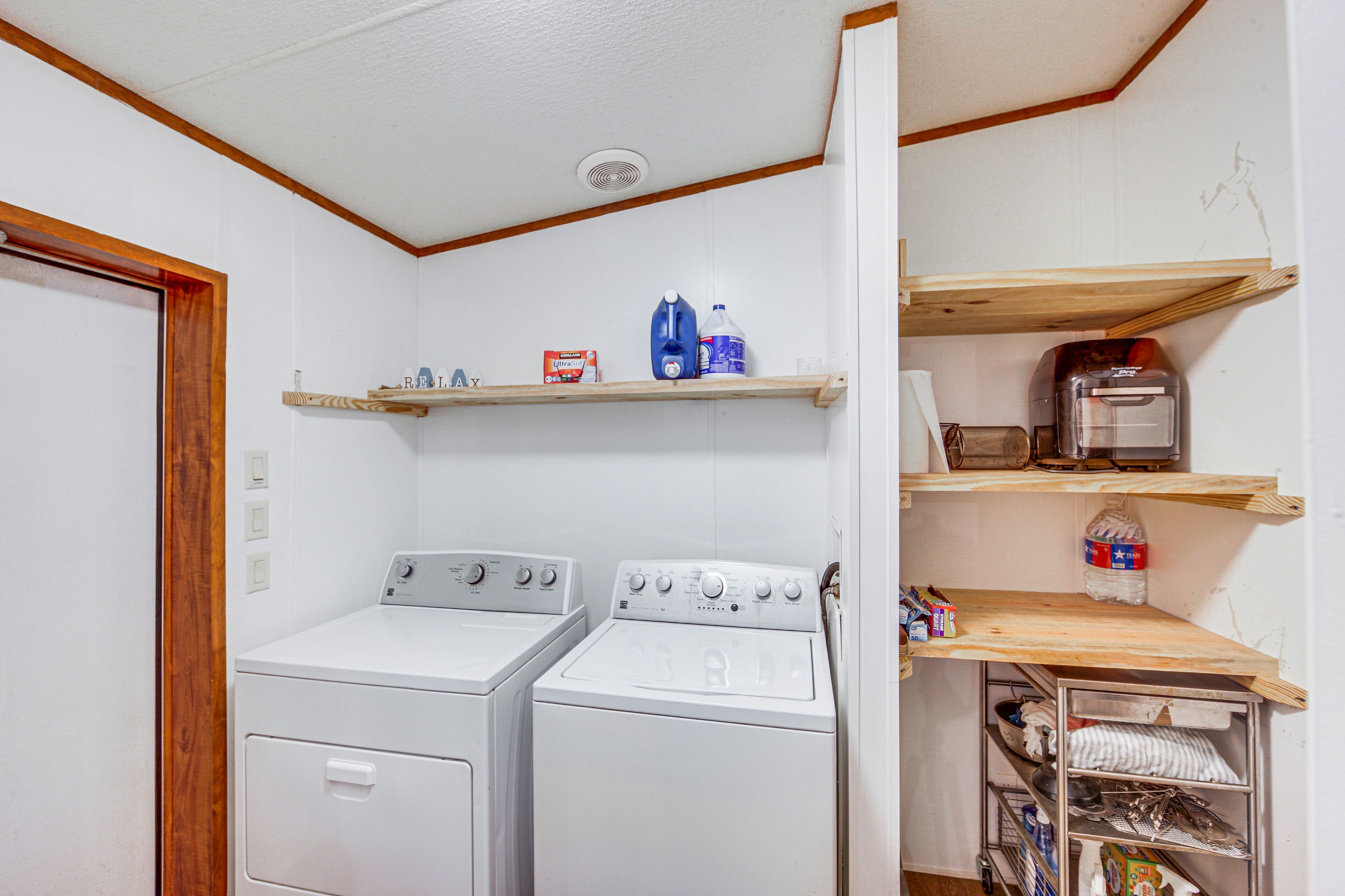 Laundry Room | Laundry Detergent Provided