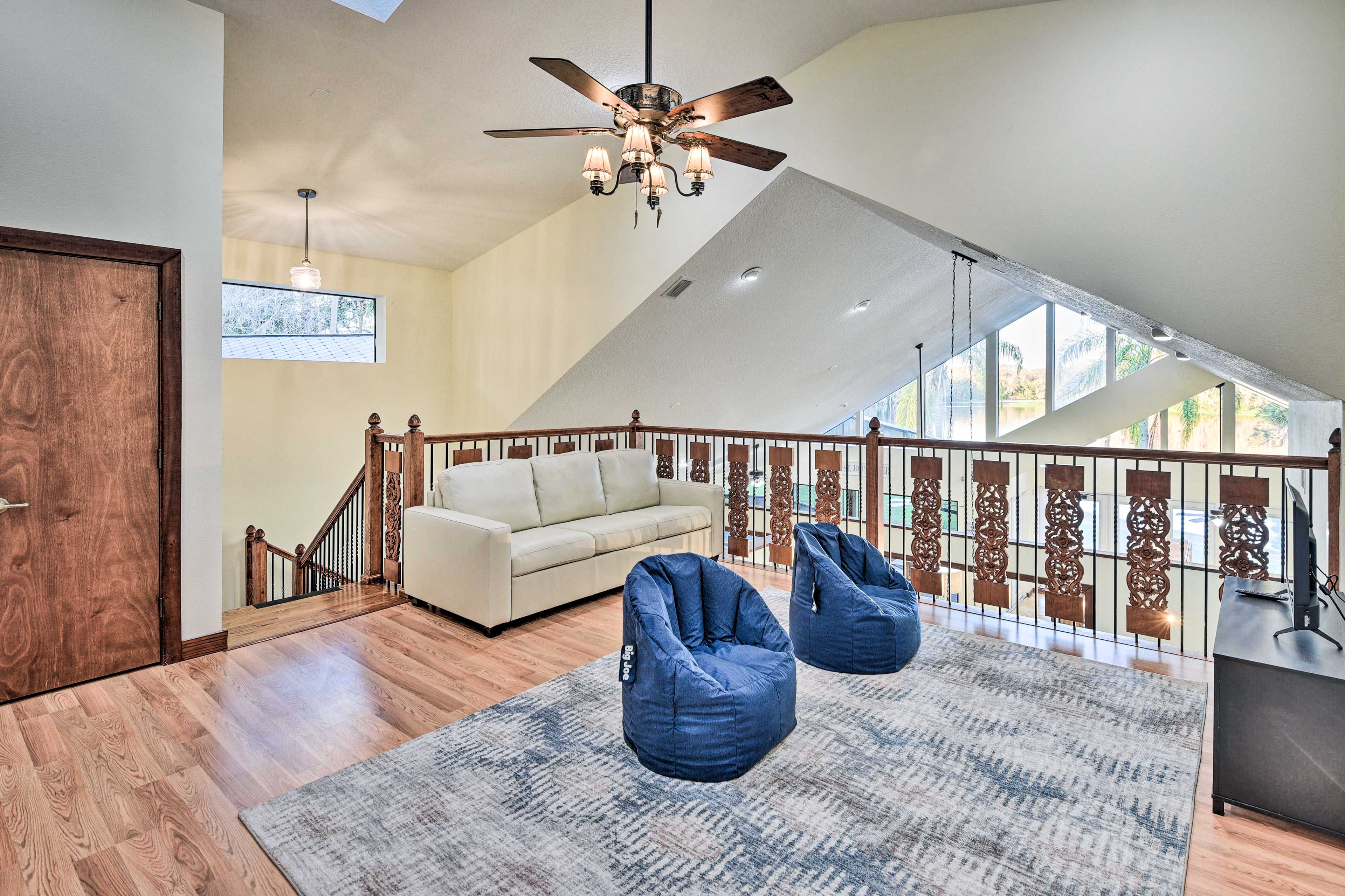 Loft | 2nd Floor | Queen Sleeper Sofa | PlayStation 4