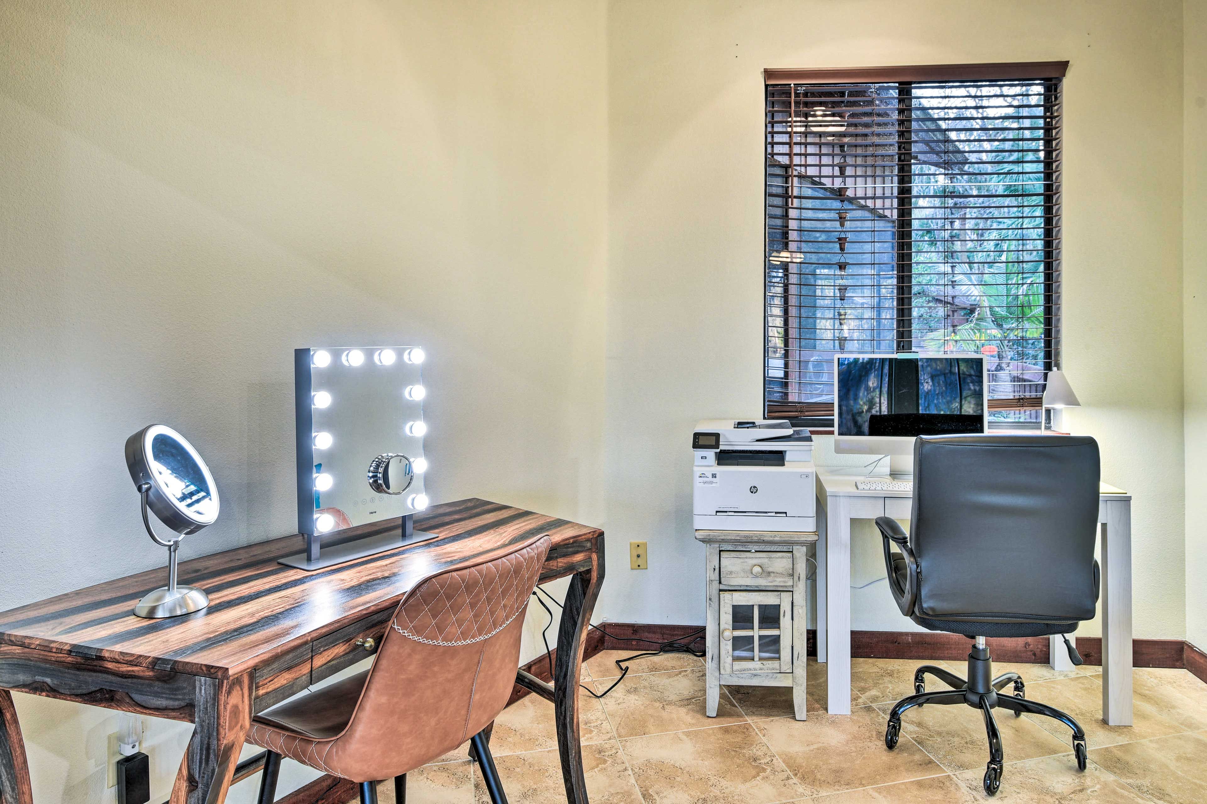 En-Suite Office | Access through Bedroom Suite