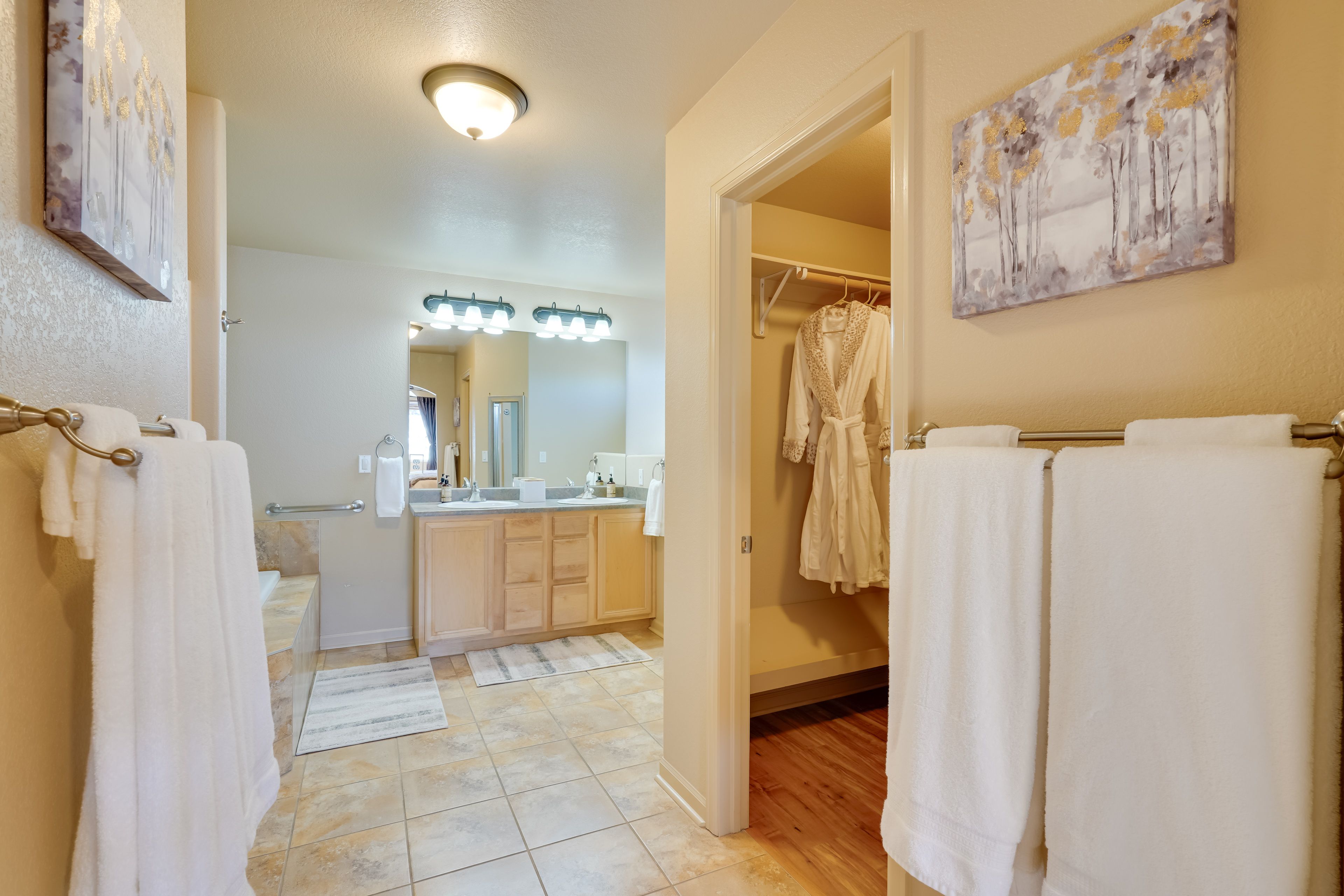 Full Bathroom