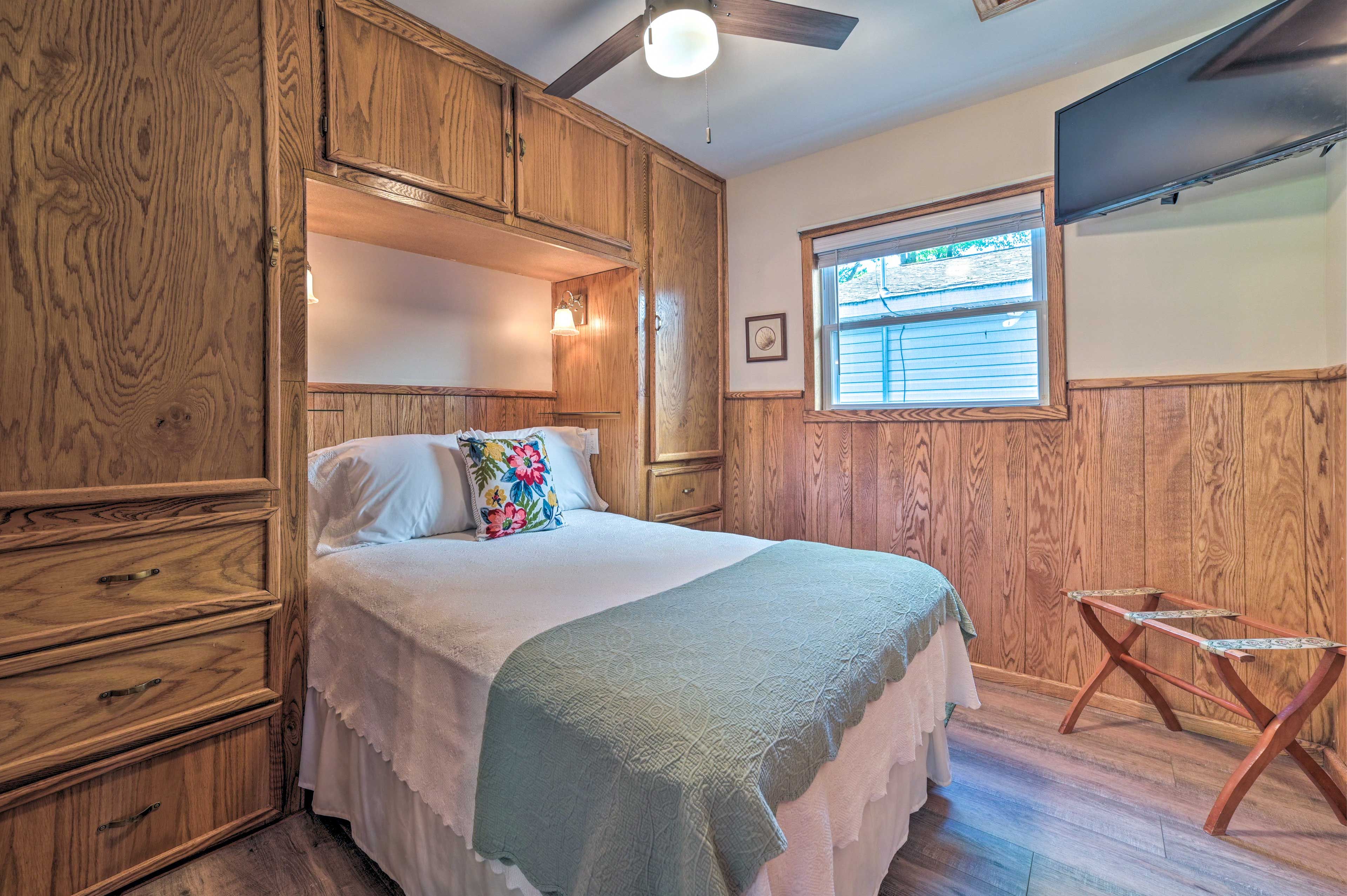 Bedroom 2 | Full Bed