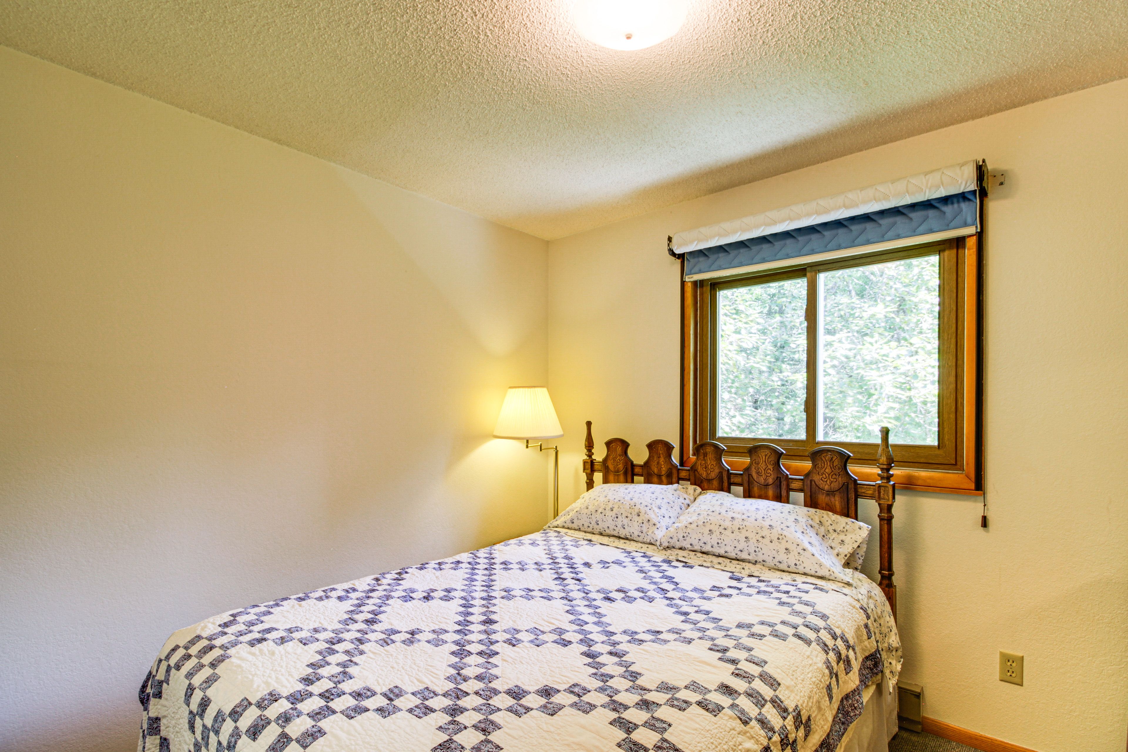 Bedroom 2 | Queen Bed | Linens Provided | Main Level