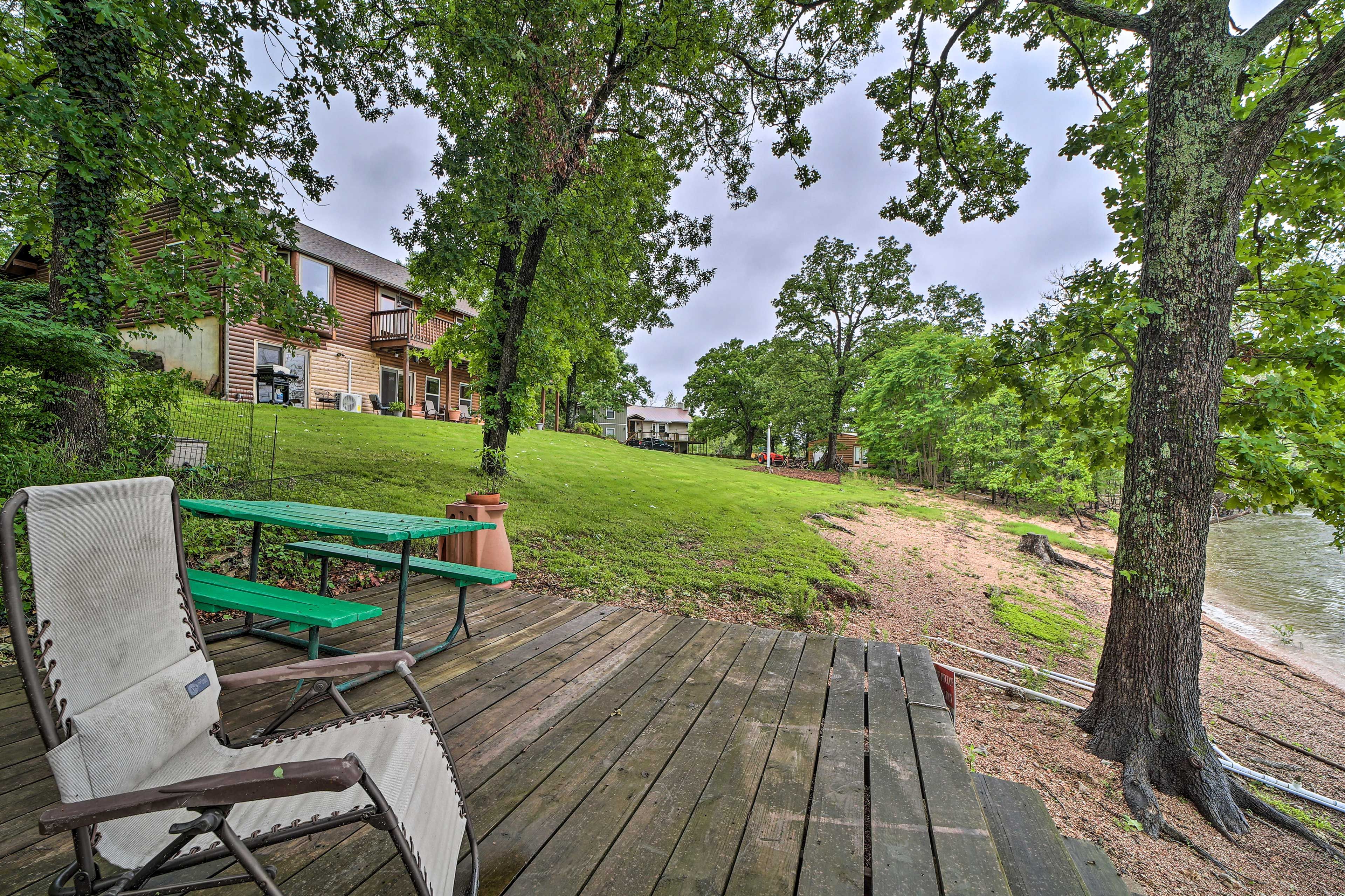 Lakefront Deck | Hammock