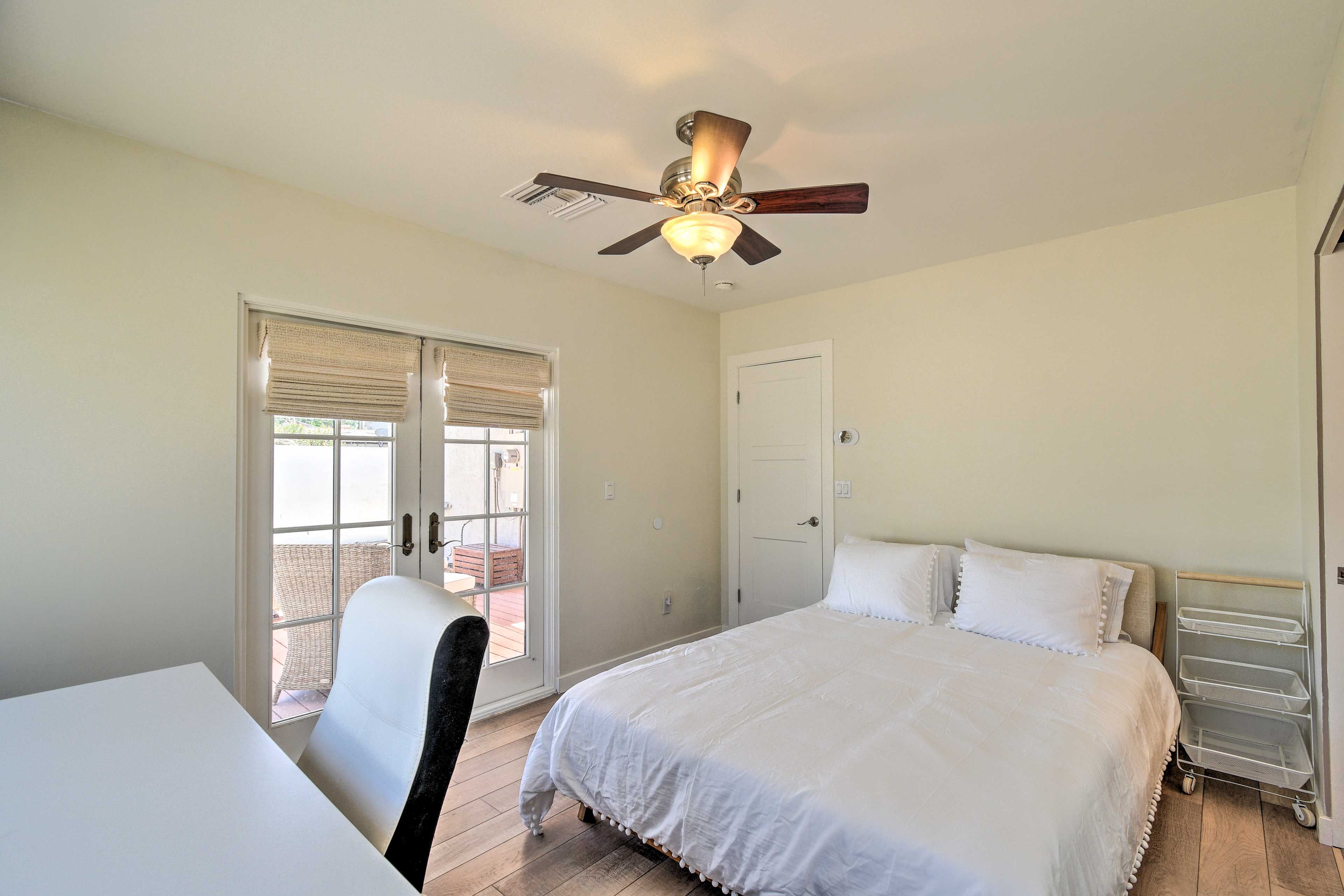 Bedroom 2 | Queen Bed