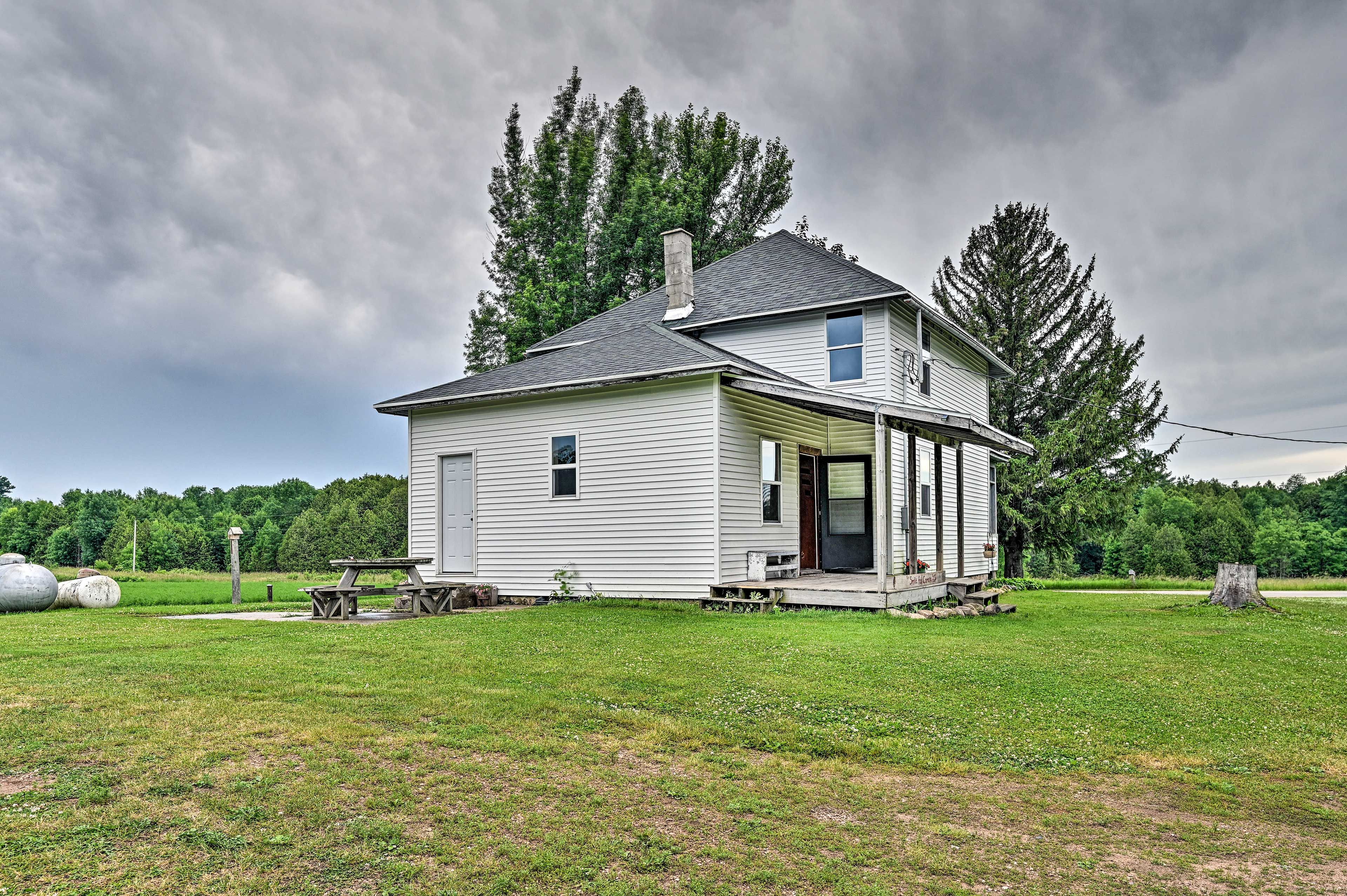 Property Exterior | Backyard