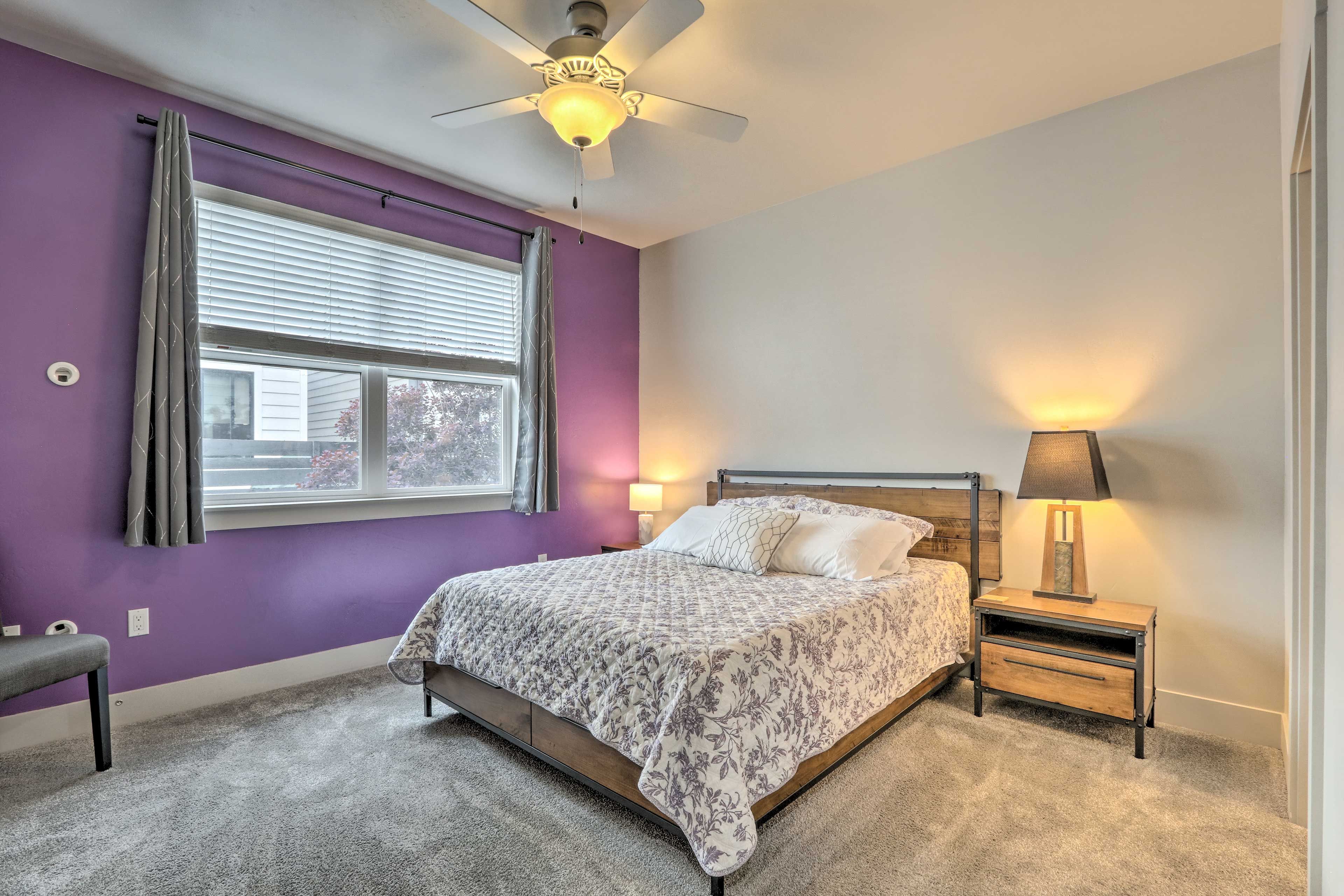 Bedroom 1 | Queen Bed | Linens & Towels | Full En-Suite Bathroom