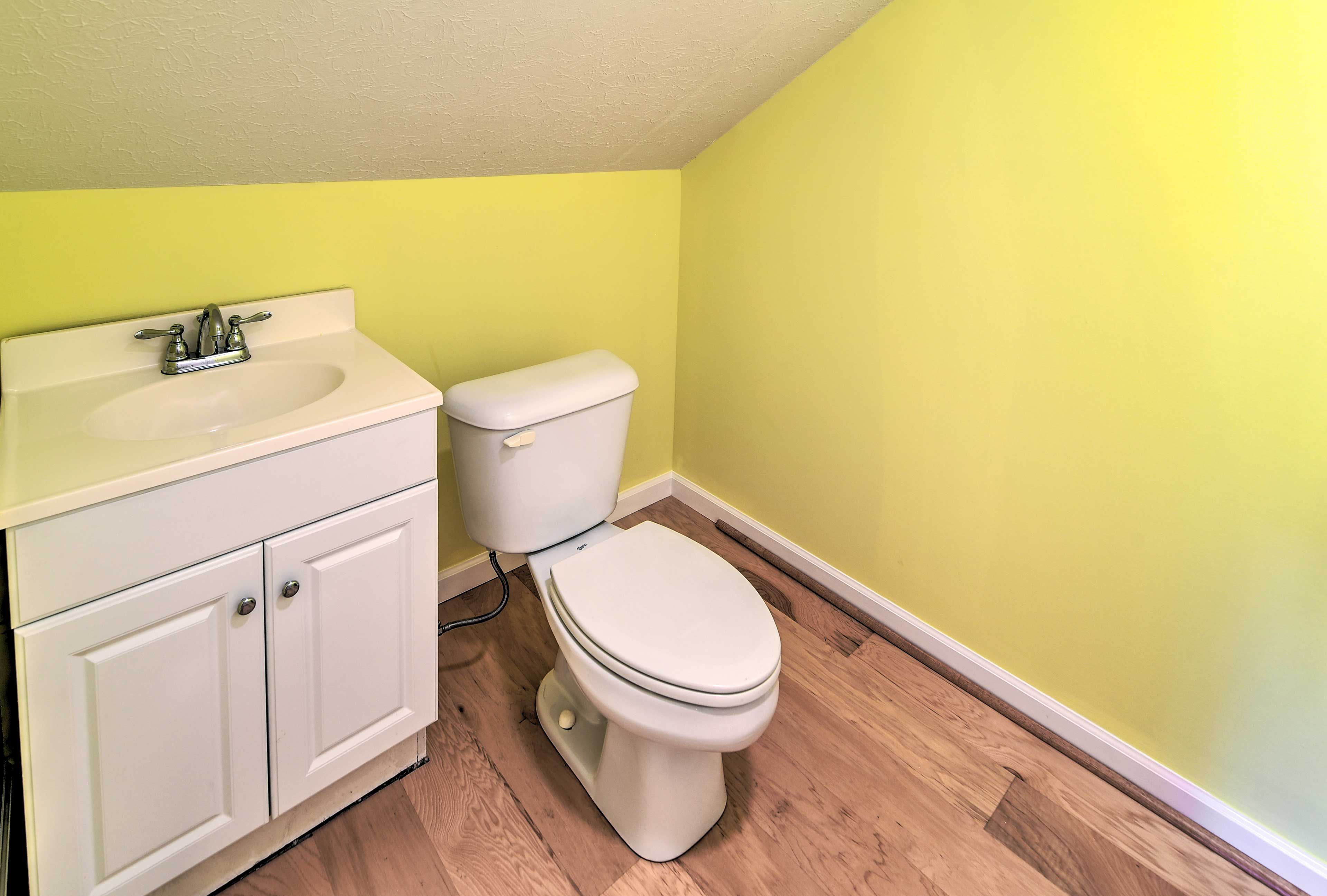 Half Bathroom | 2nd Floor