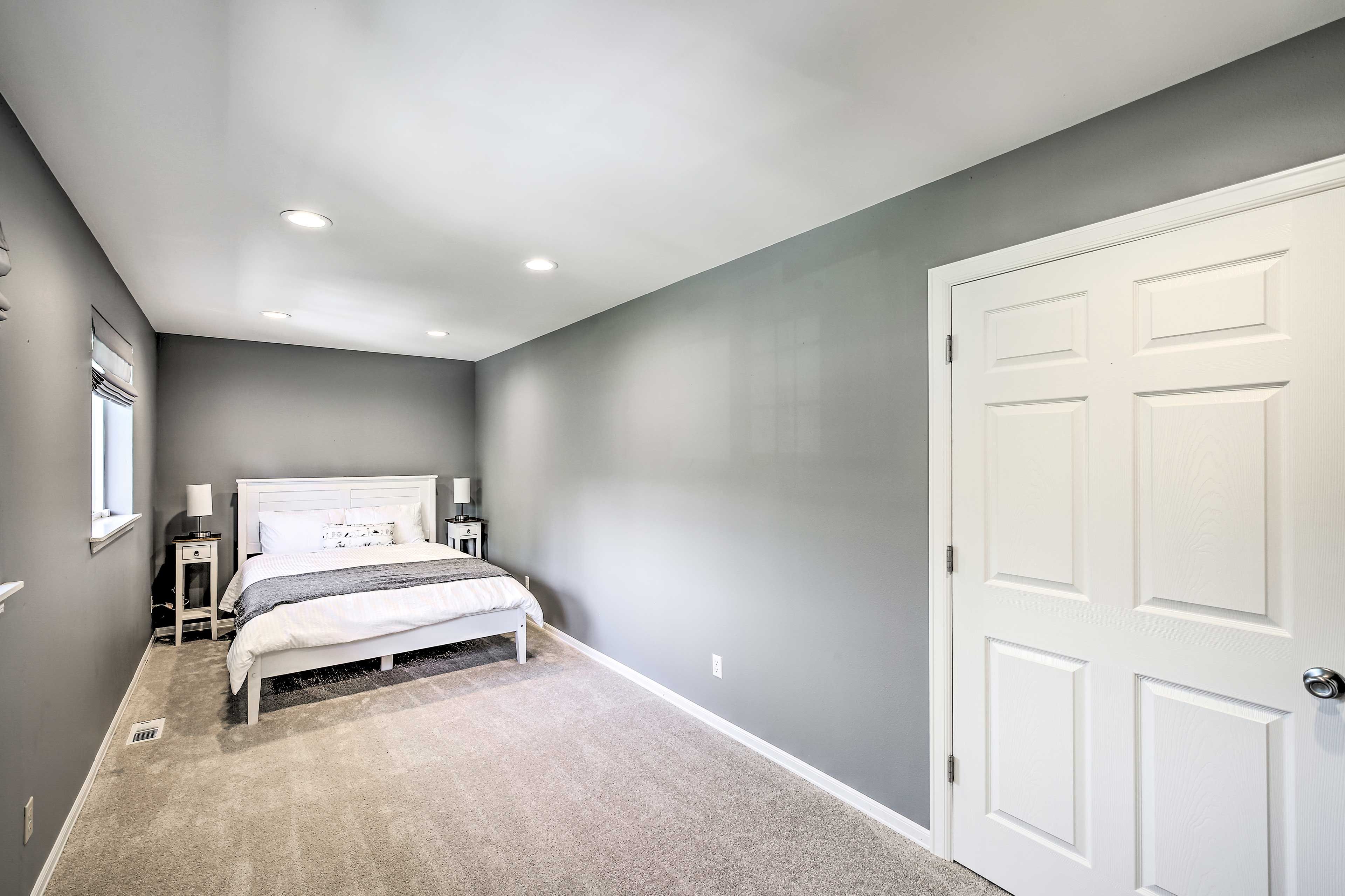 Bedroom 2 | King Bed