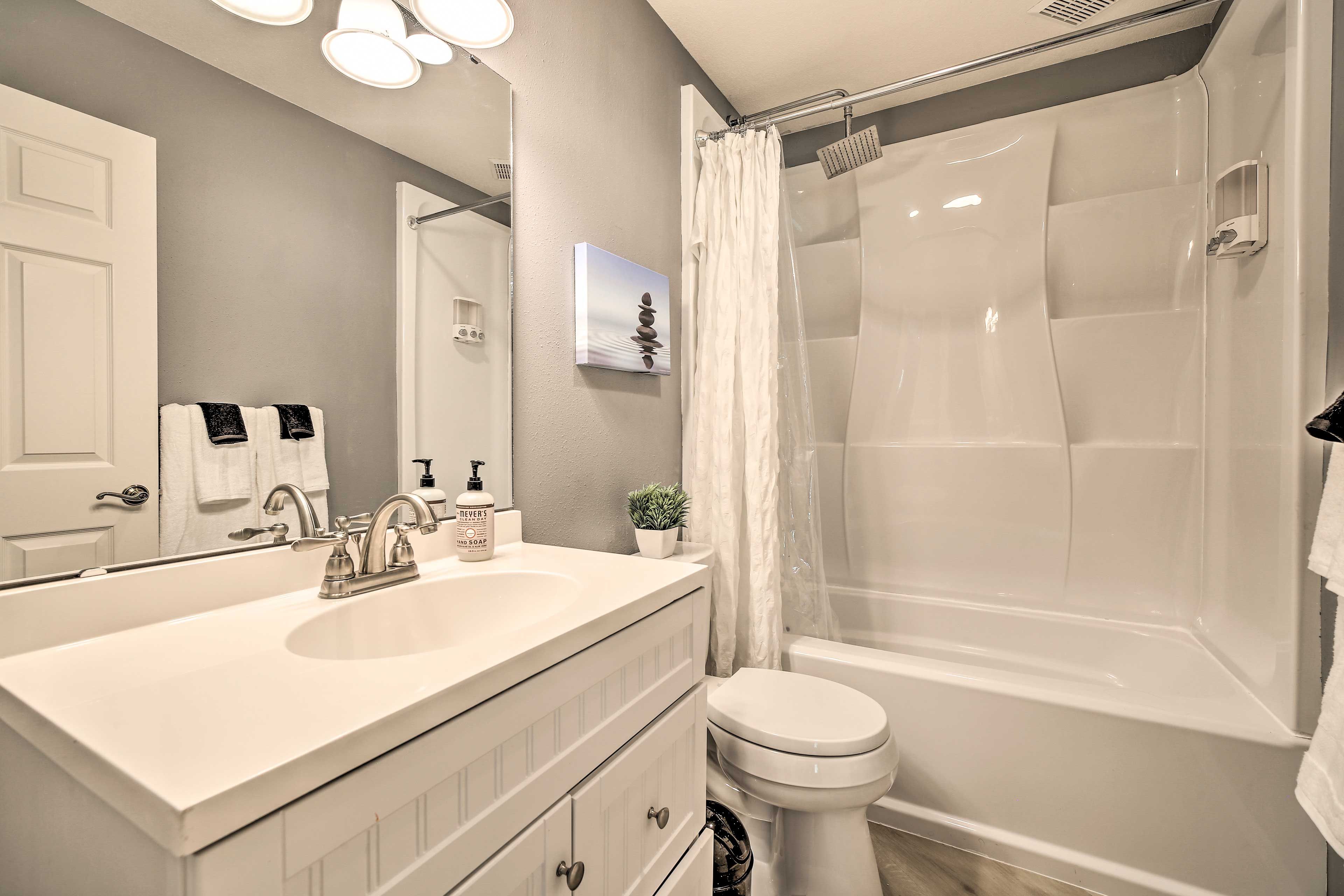 Full Bath | Towels Provided | Hair Dryer