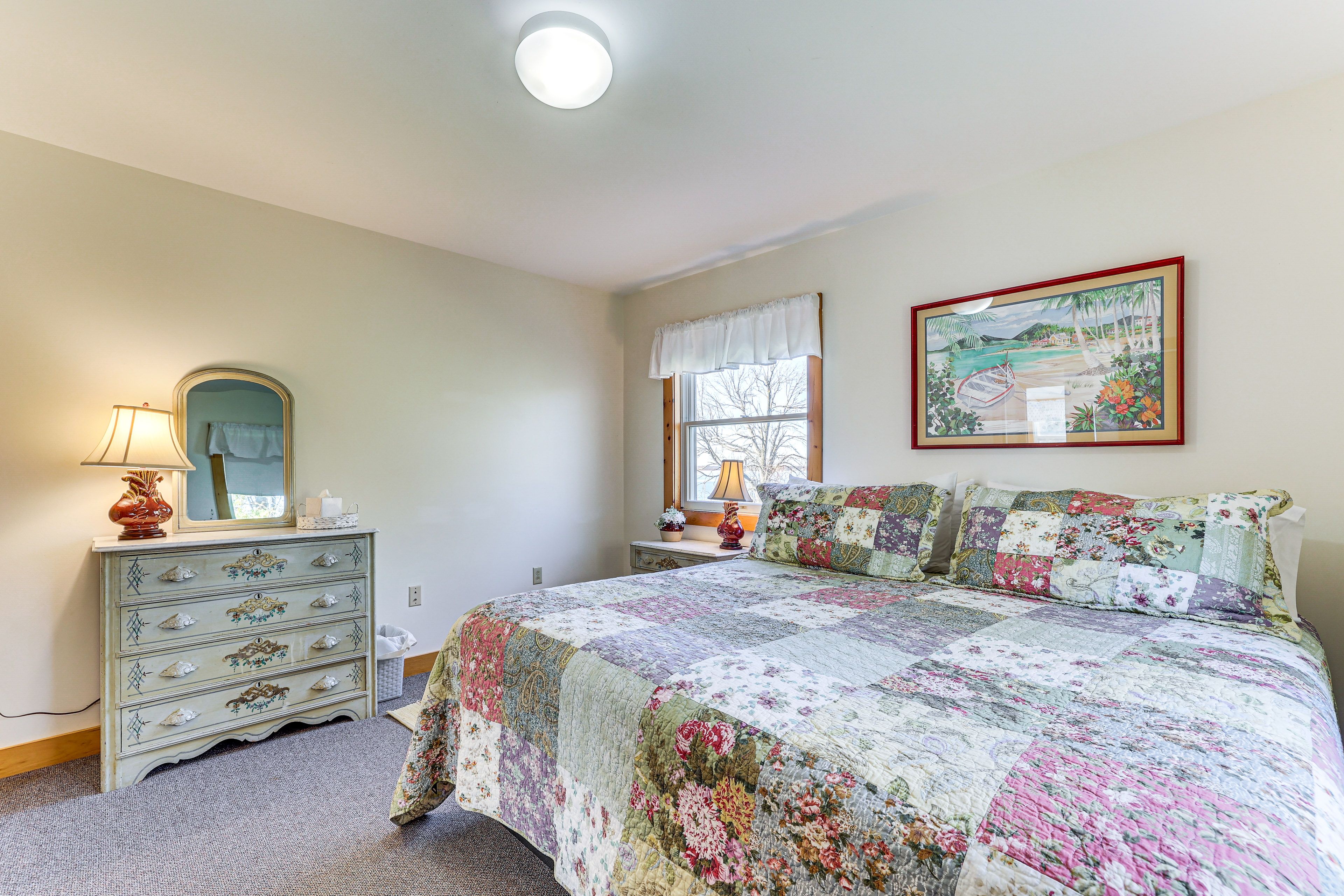 Bedroom 1 | King Bed