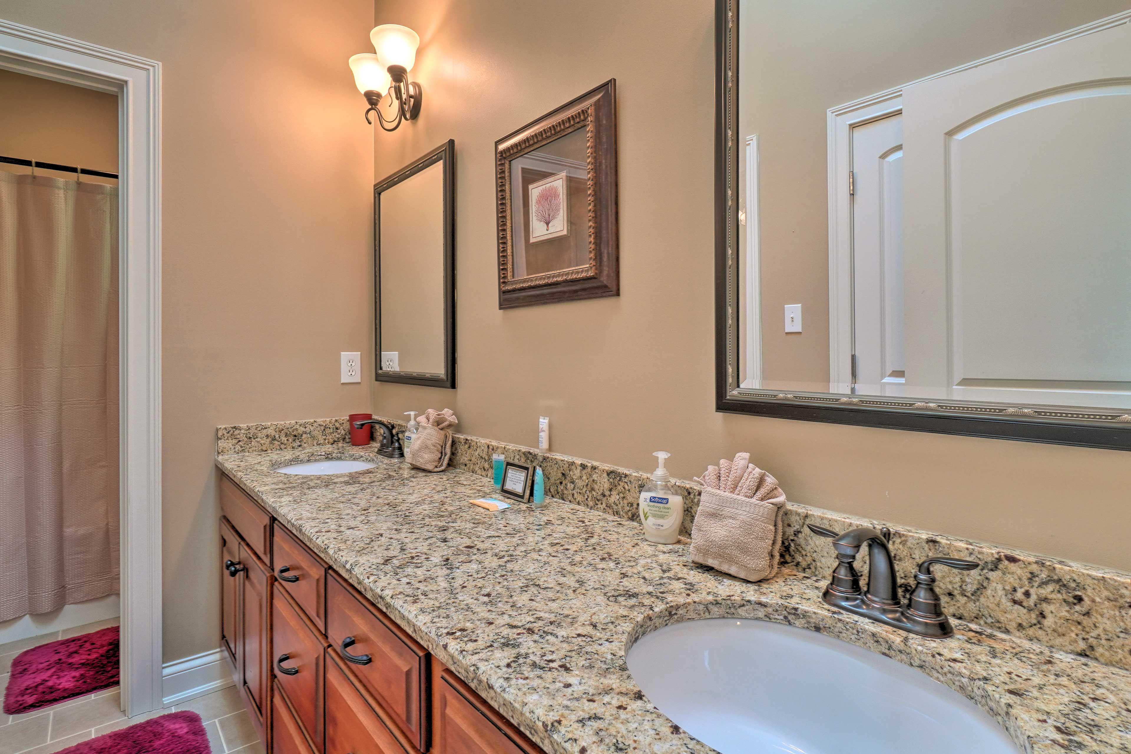 Jack 'n Jill Bathroom
