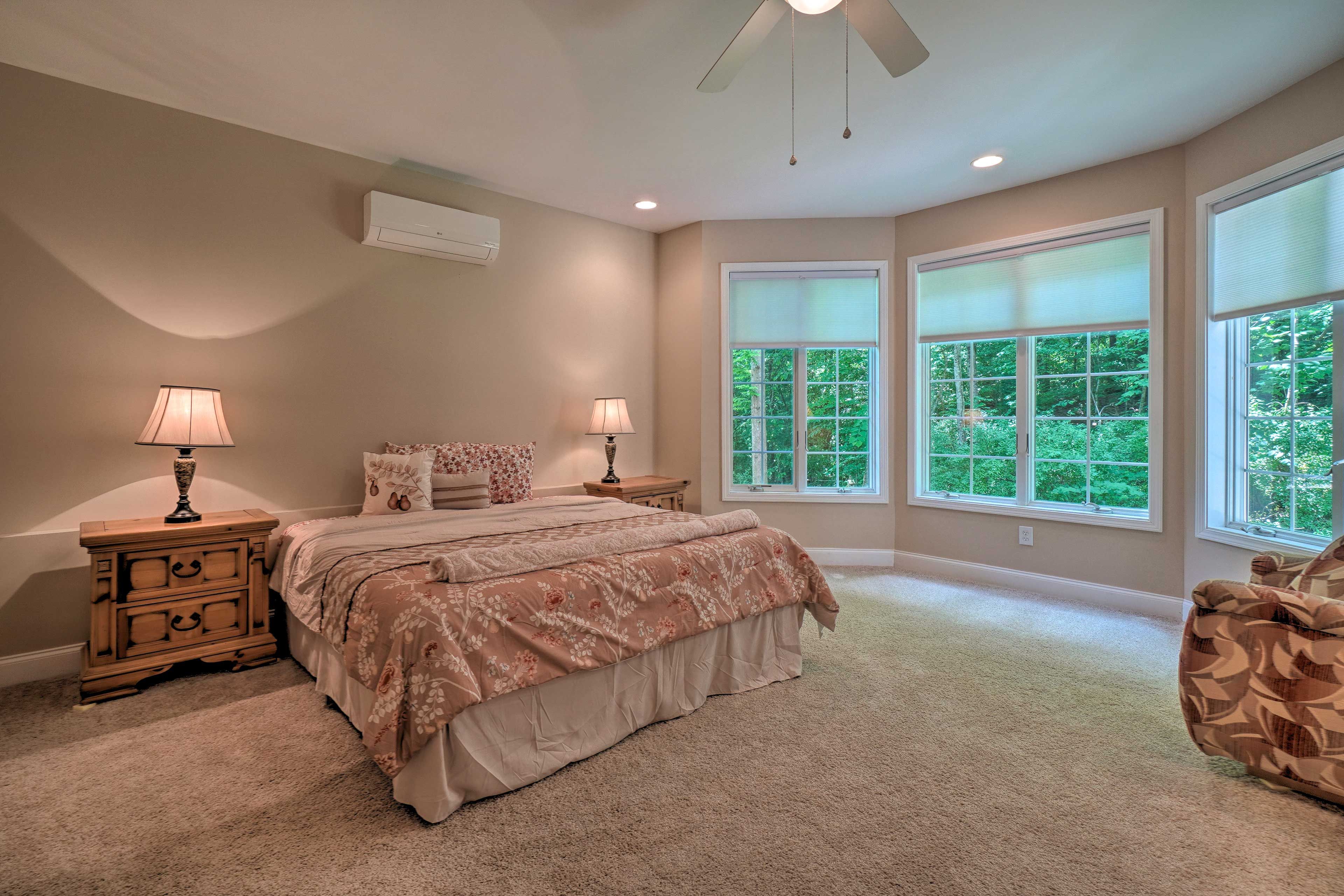 Bedroom 4 | King Bed
