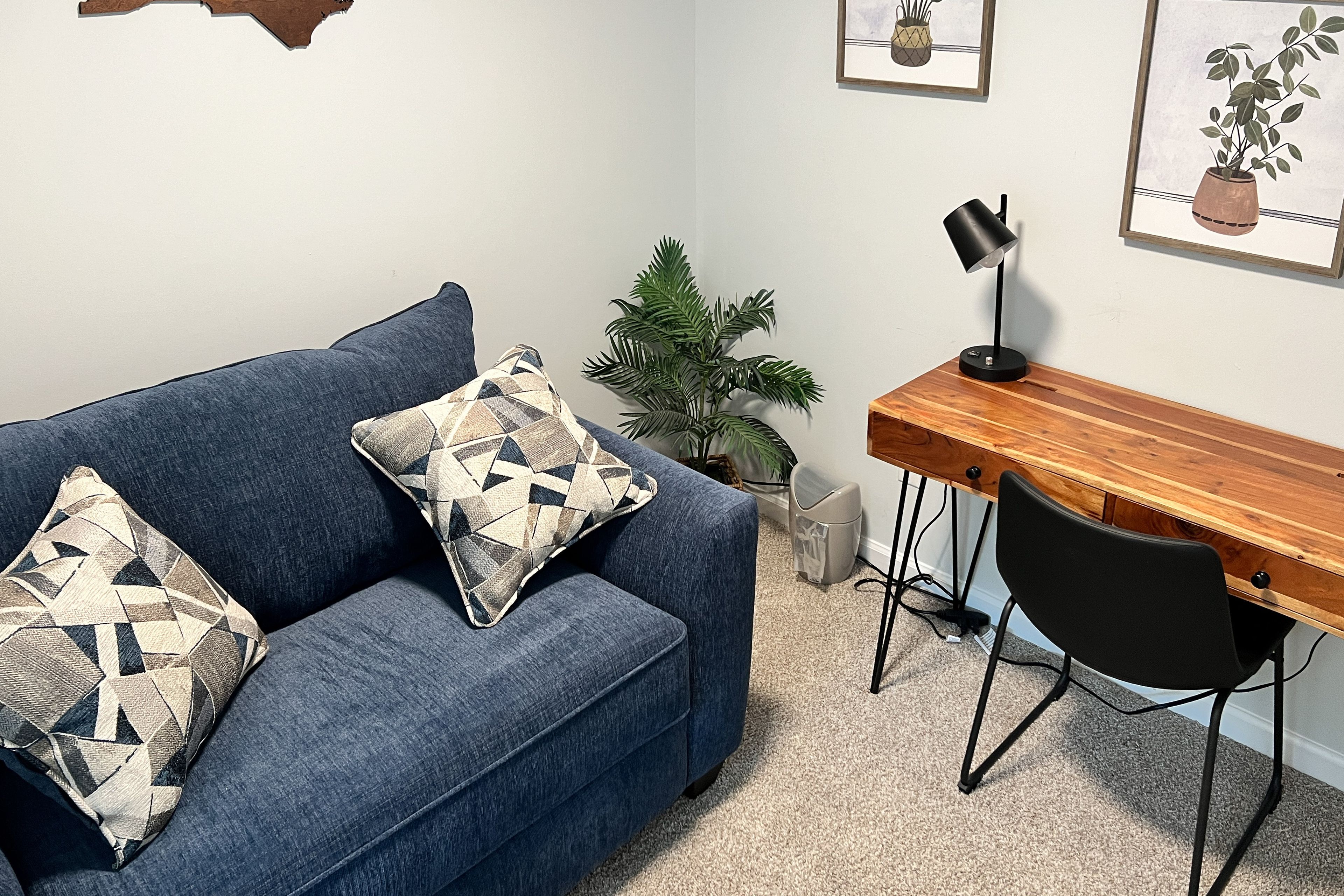 Office | 2nd Floor | Free WiFi | Twin Sleeper Sofa