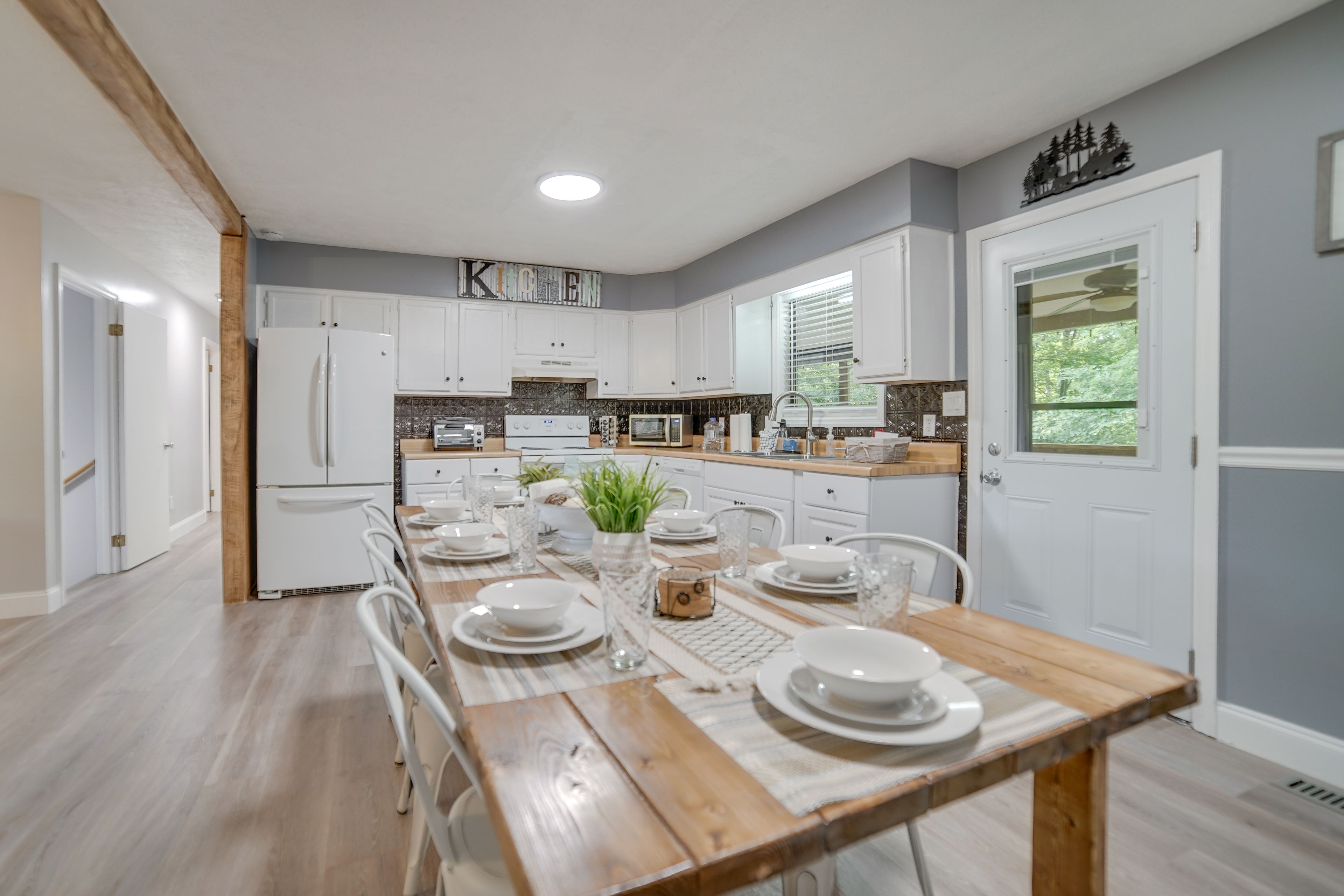 Dining Area | Dishware/Flatware | High Chair | Trash Bags/Paper Towels