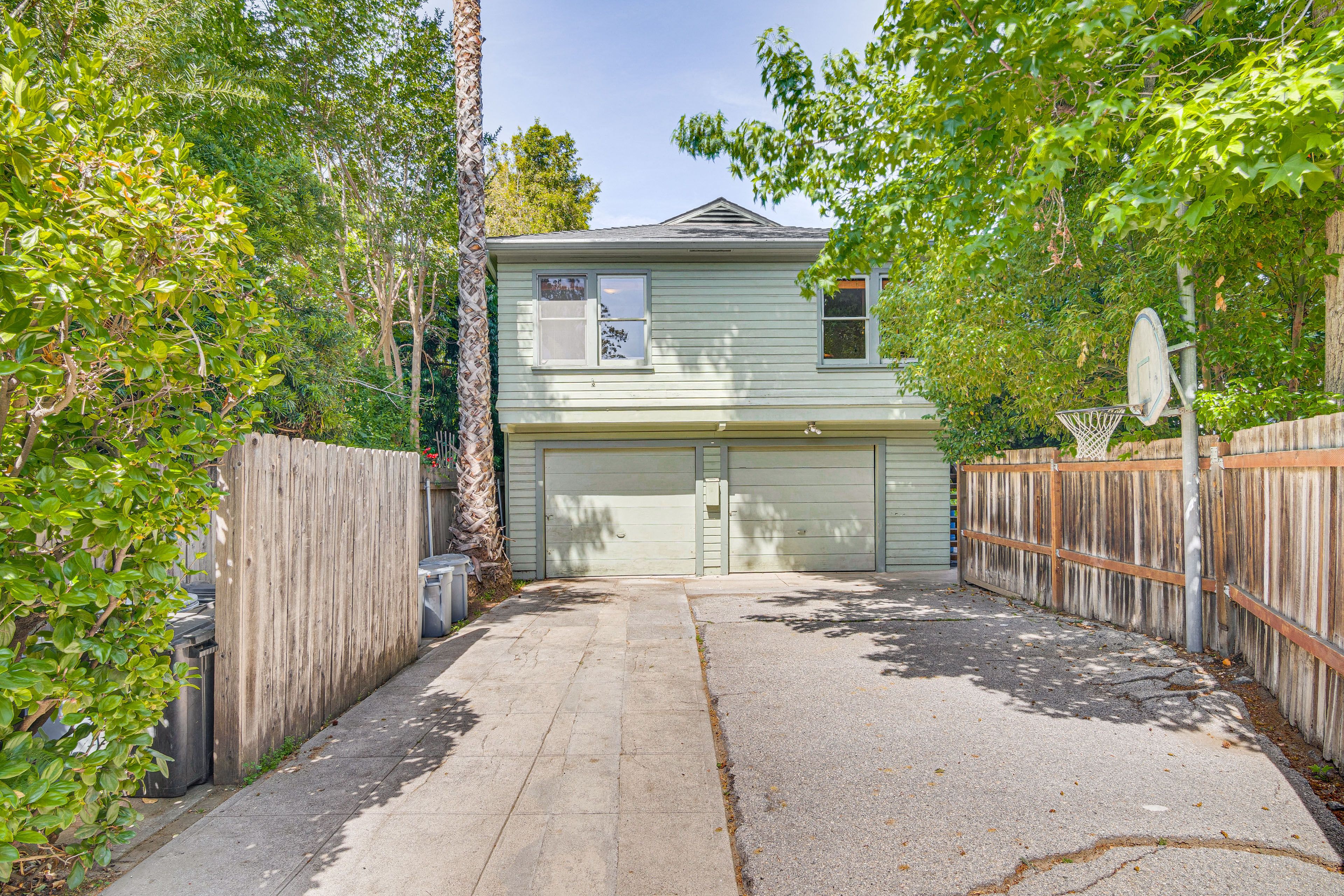 Property Exterior | Street Parking w/ Paid Pass (~$3/Night)