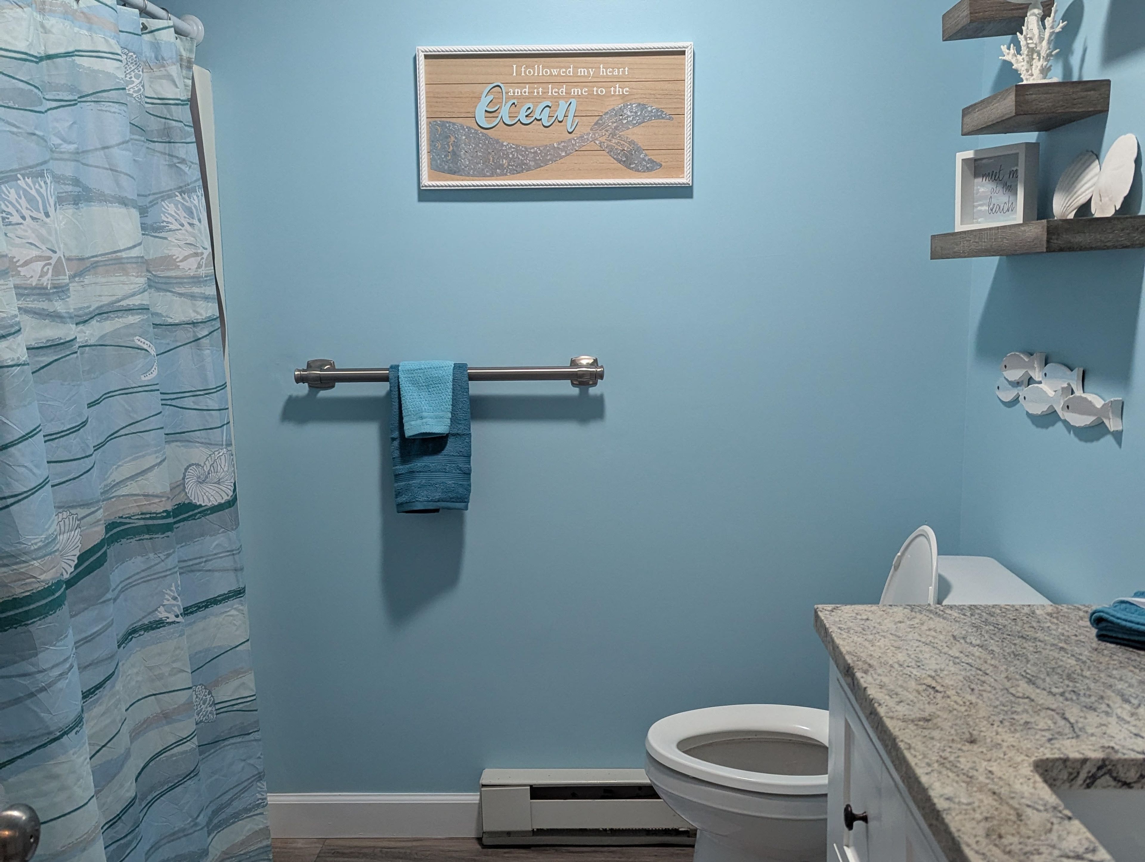 Full Bathroom | 2nd Floor