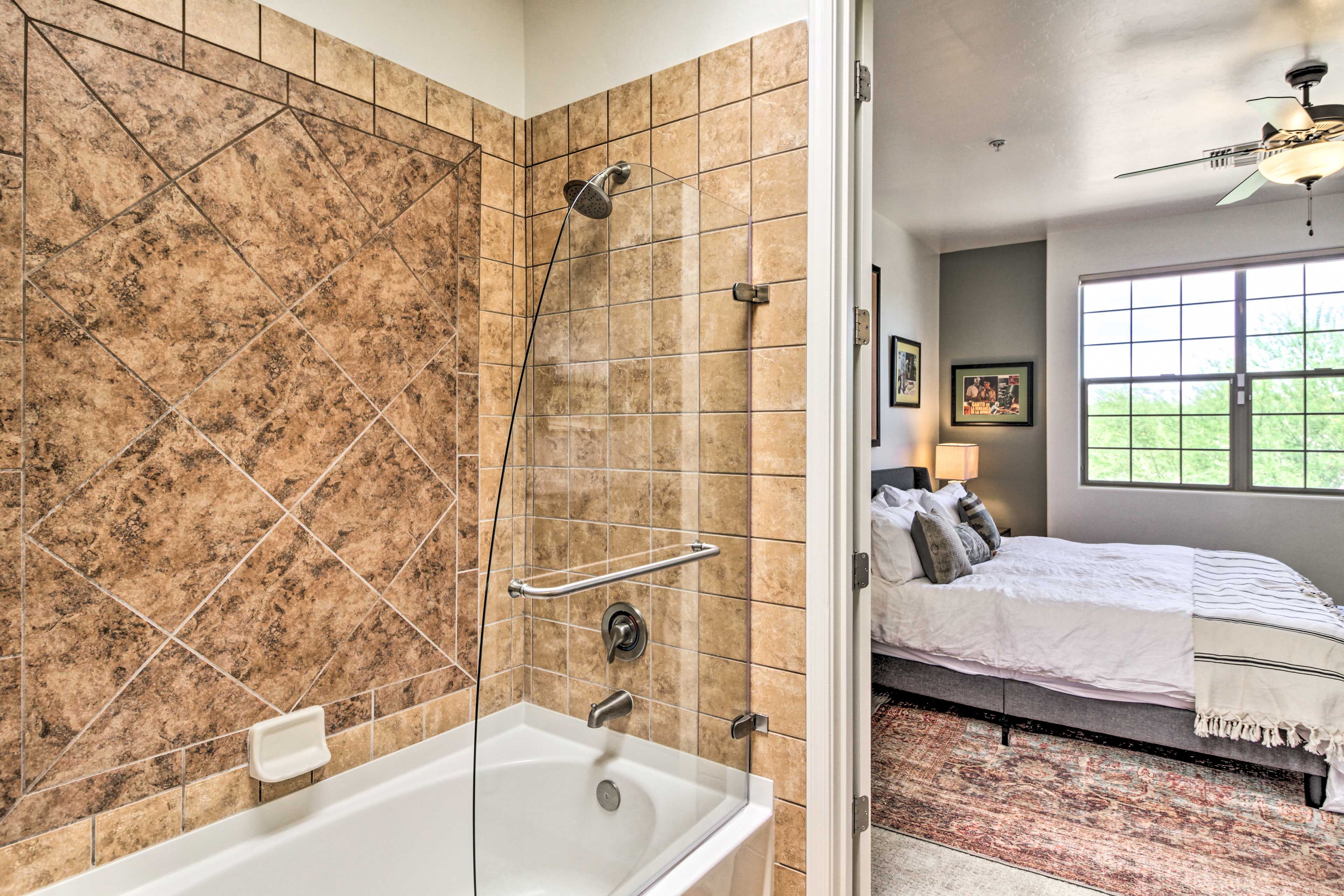En-Suite Bathroom | Towels Provided