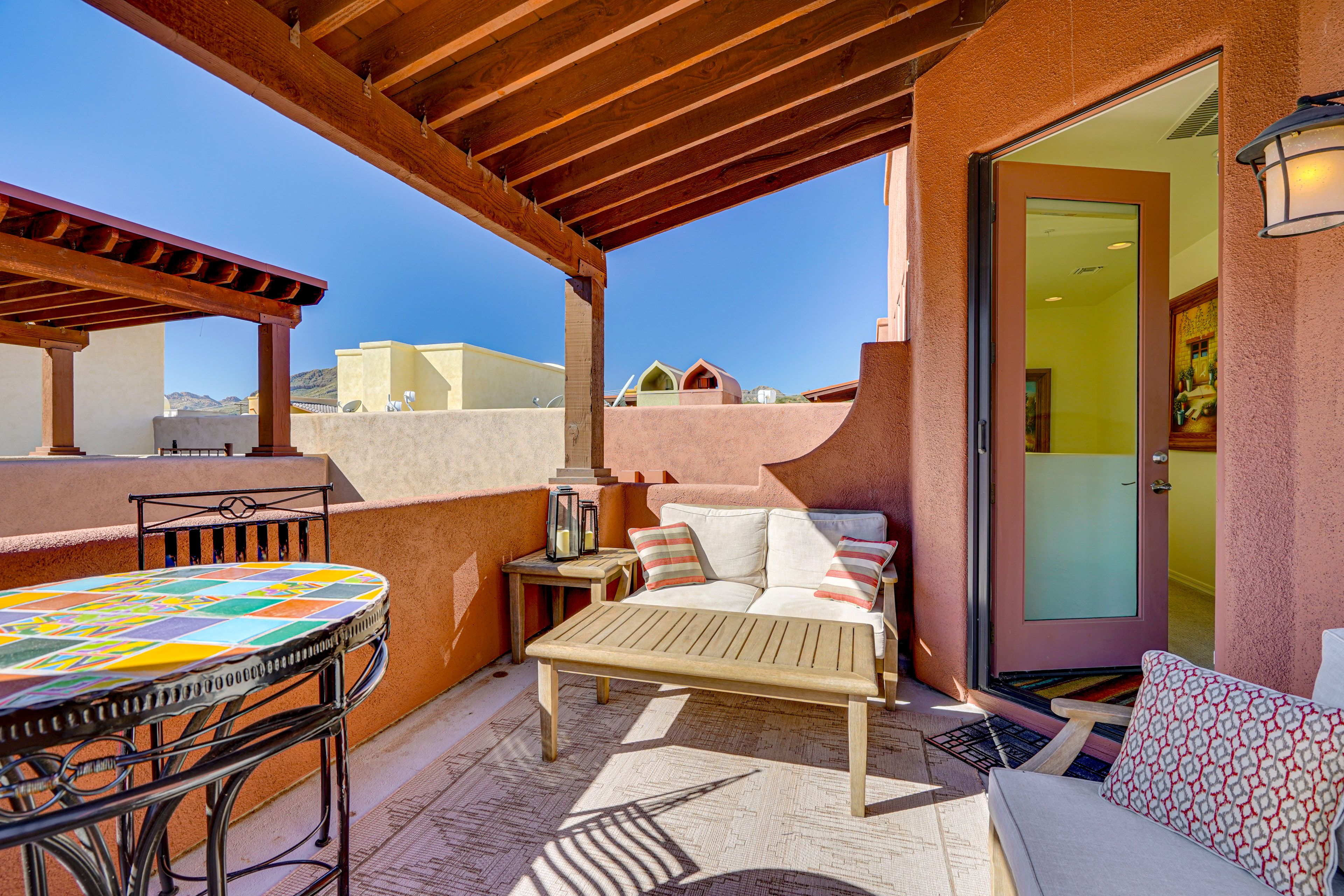 Viewing Deck | Sofa Chairs | Bistro Table