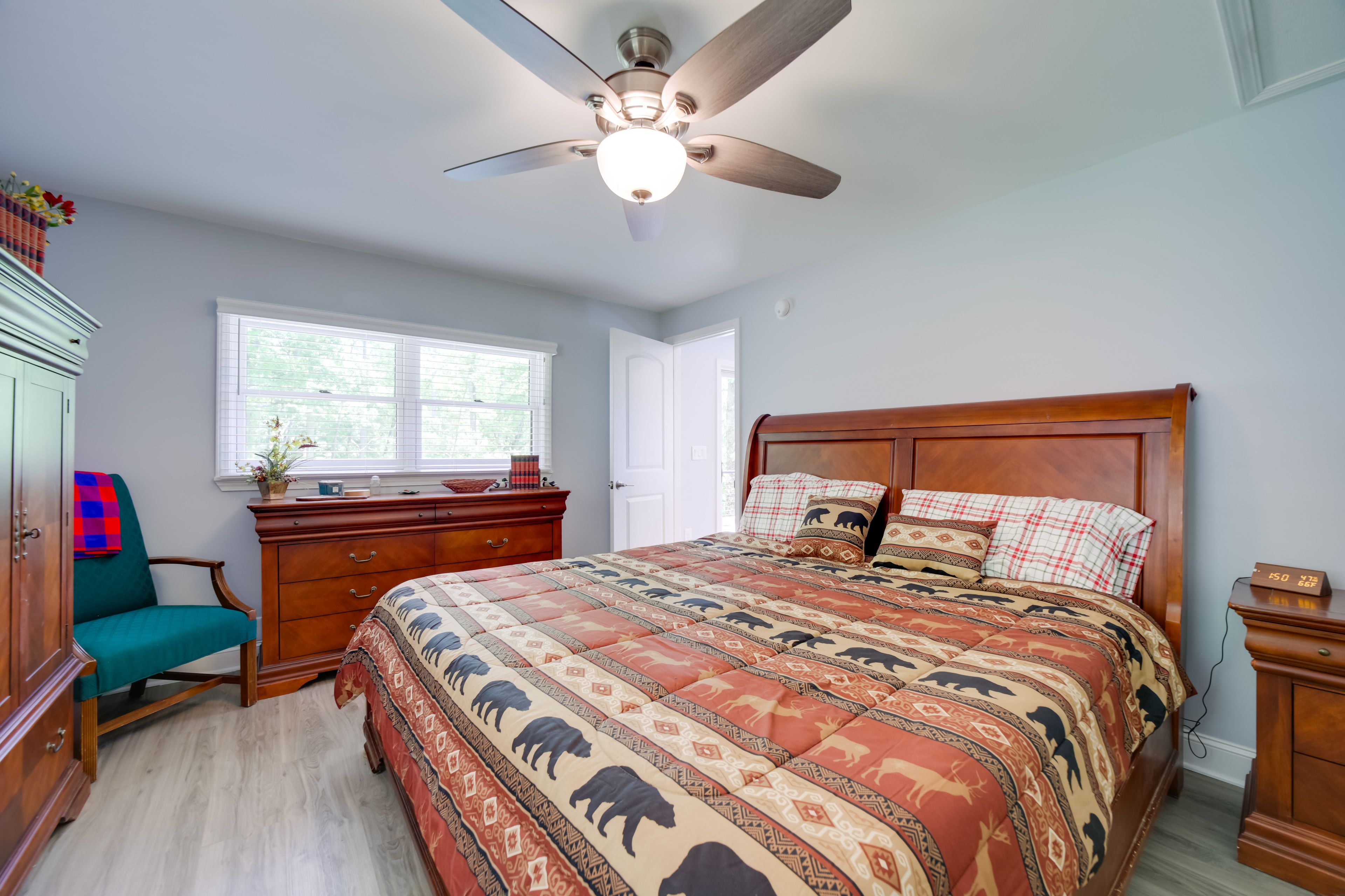 Bedroom 1 | King Bed | Main Level | Linen Provided