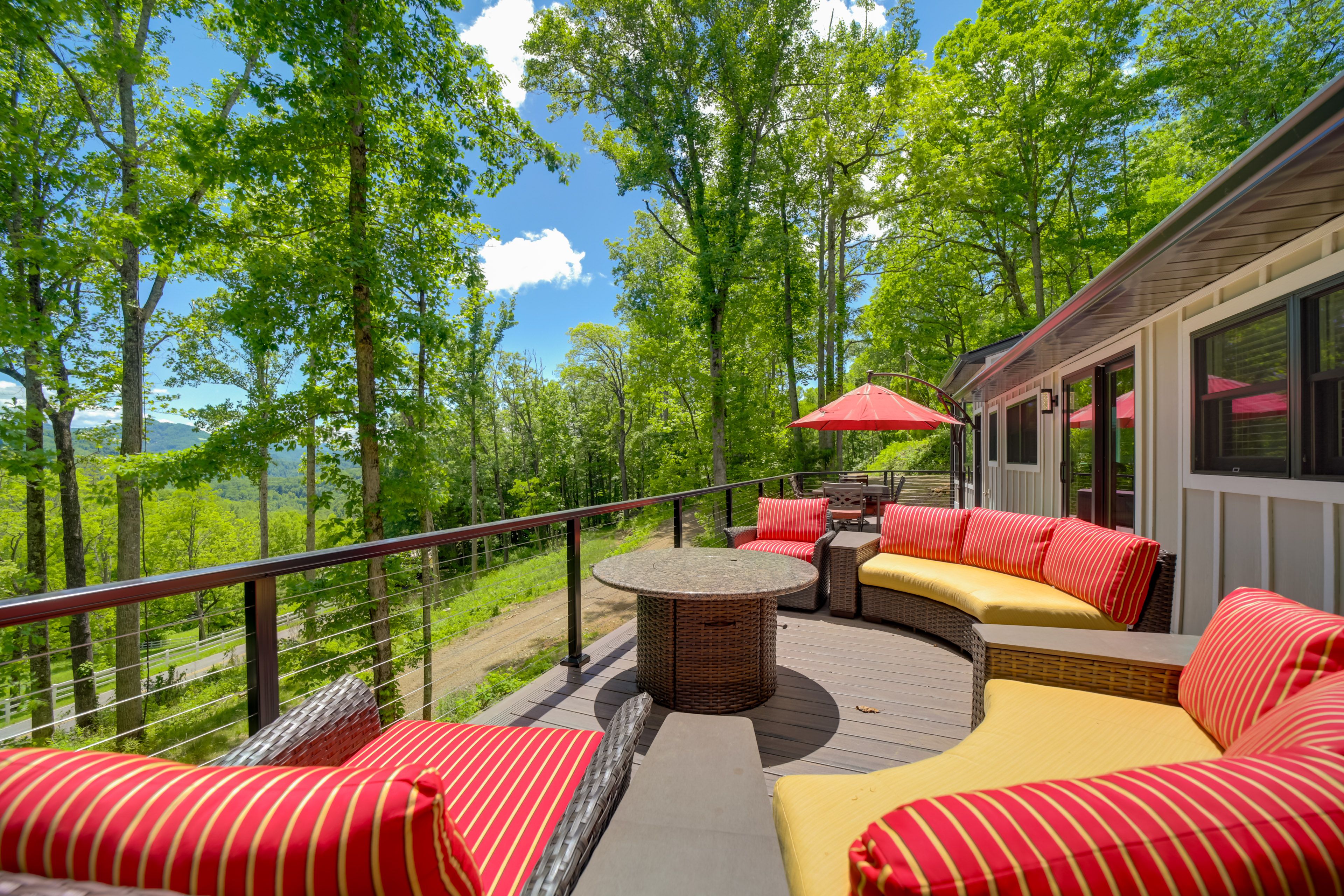 Franklin Vacation Rental | 3BR | 2BA | 1 Step to Enter | 1,500 Sq Ft