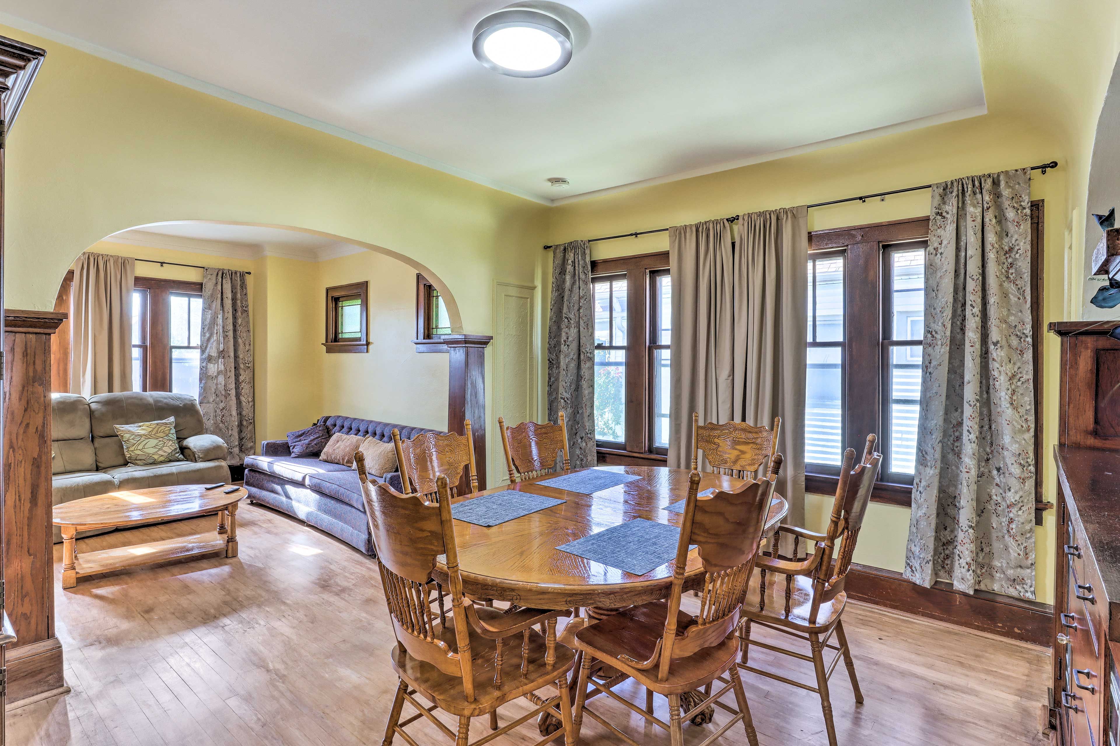 Dining Room | Dishware Provided