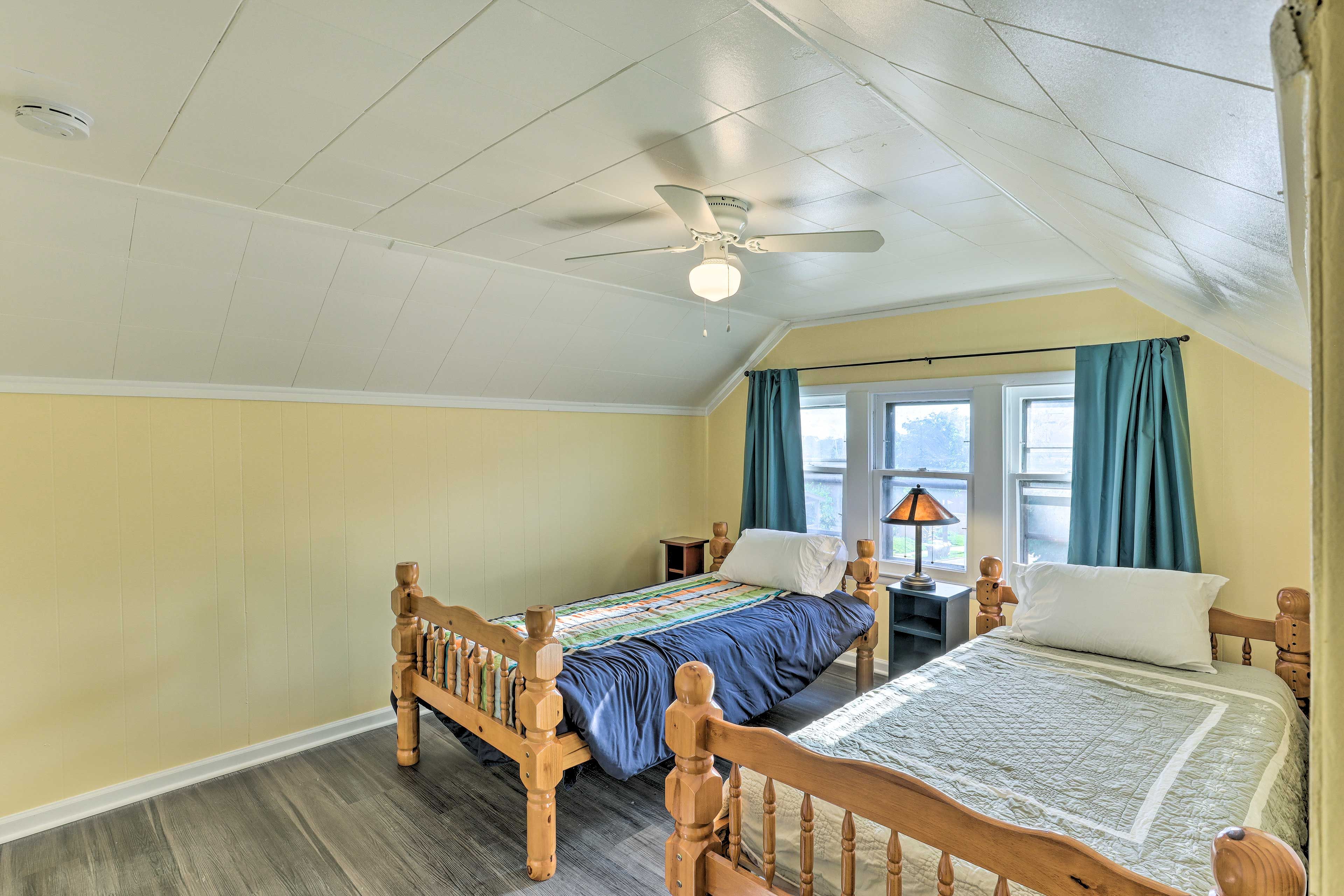 Bedroom 5 | Upper Level | 2 Twin Beds