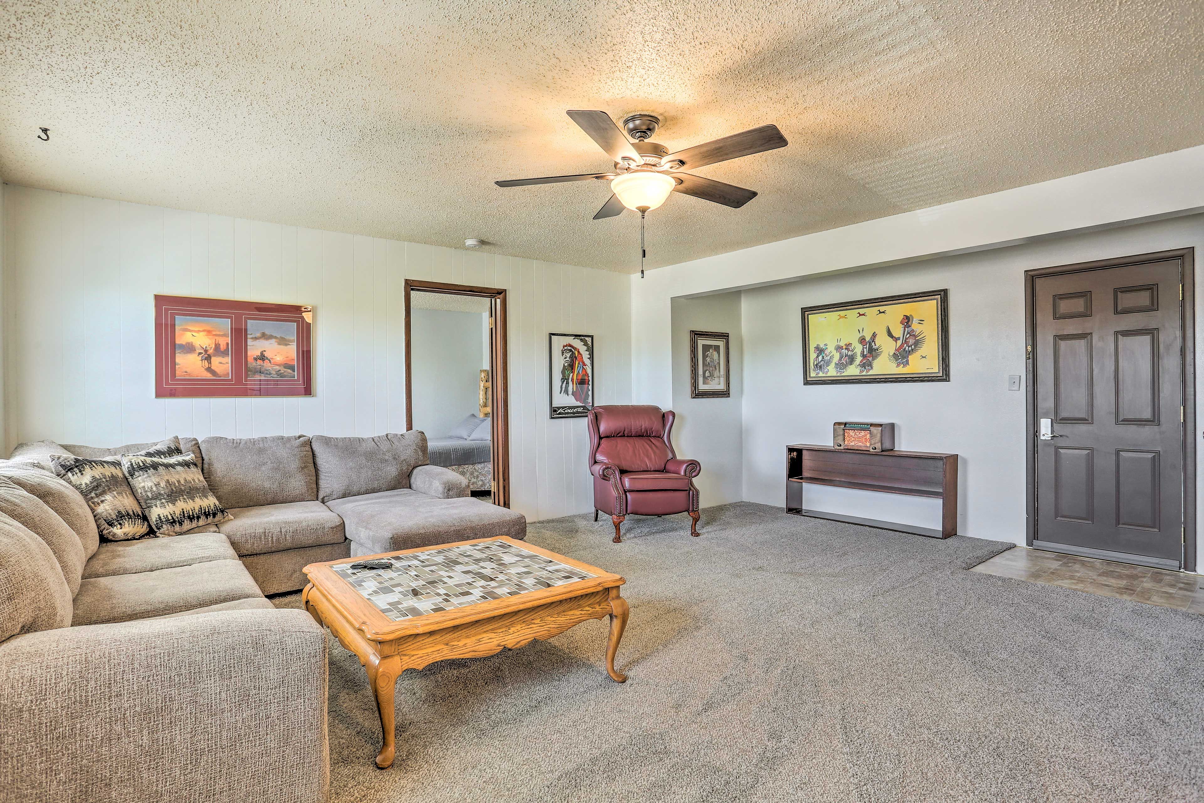 Chadron Vacation Rental | 1BR | 1BA | 800 Sq Ft | 3rd Floor | Step-Free Access