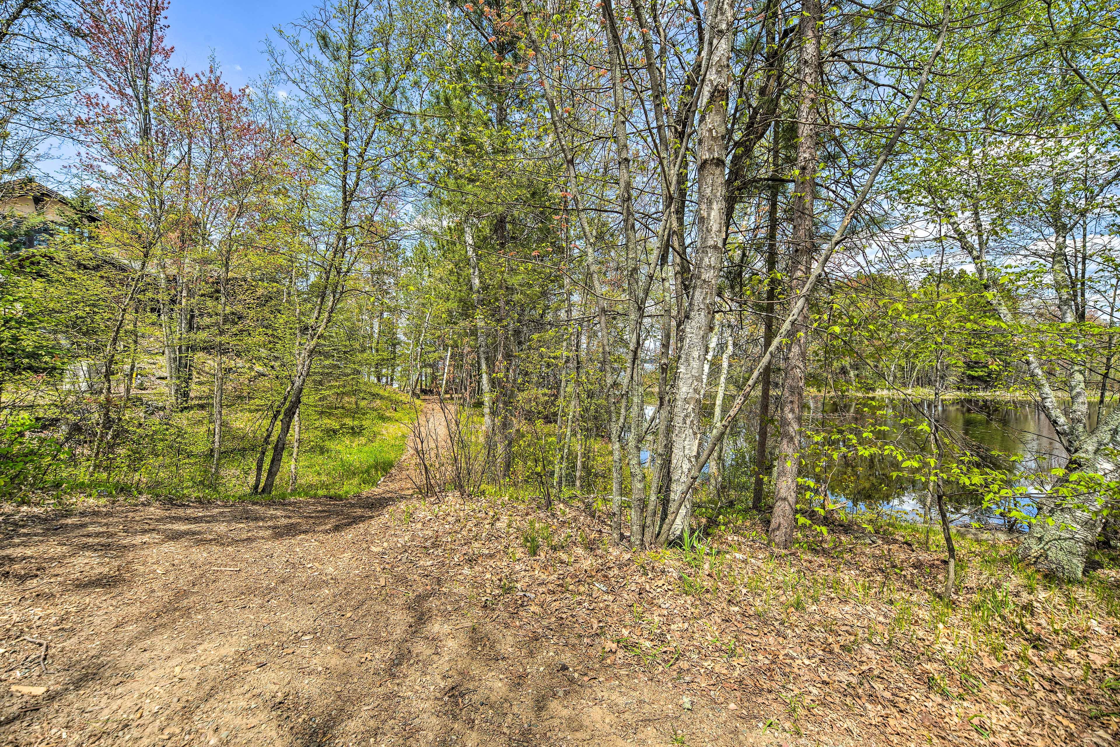 1/4-Mi Path to Beach