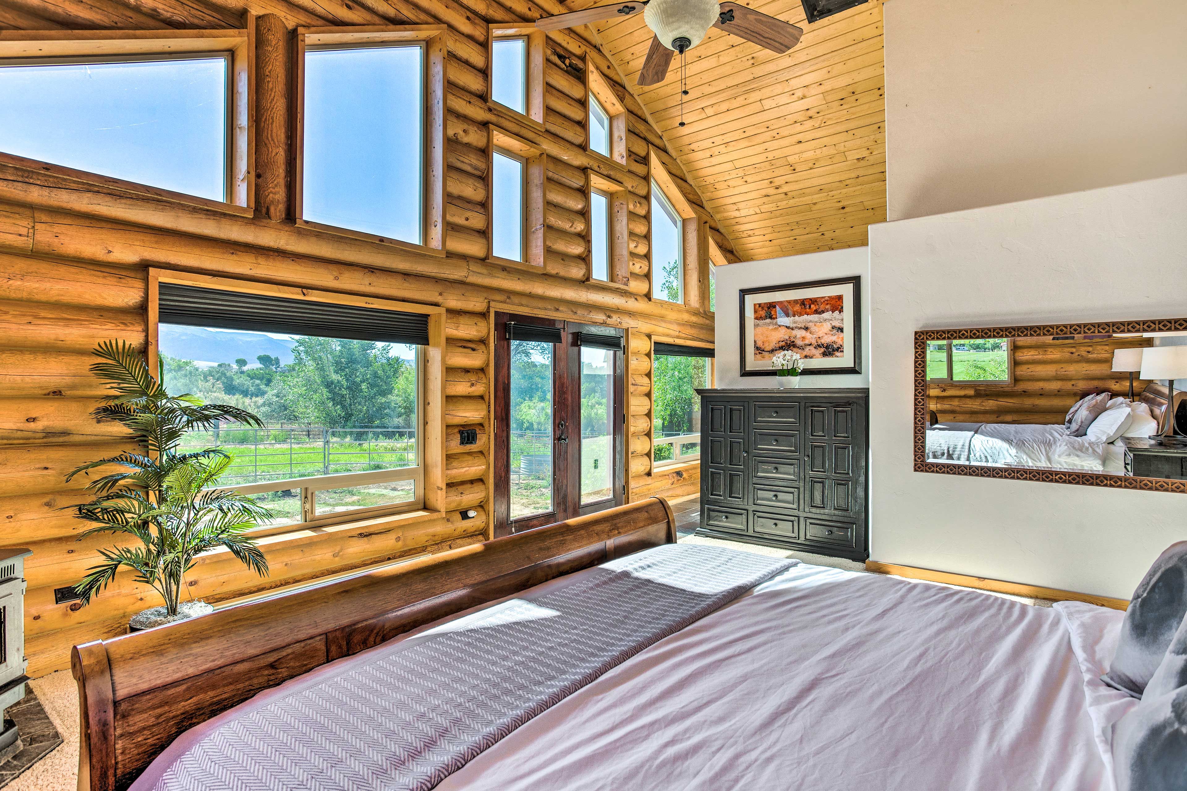 Bedroom 1 | King Bed | En-Suite