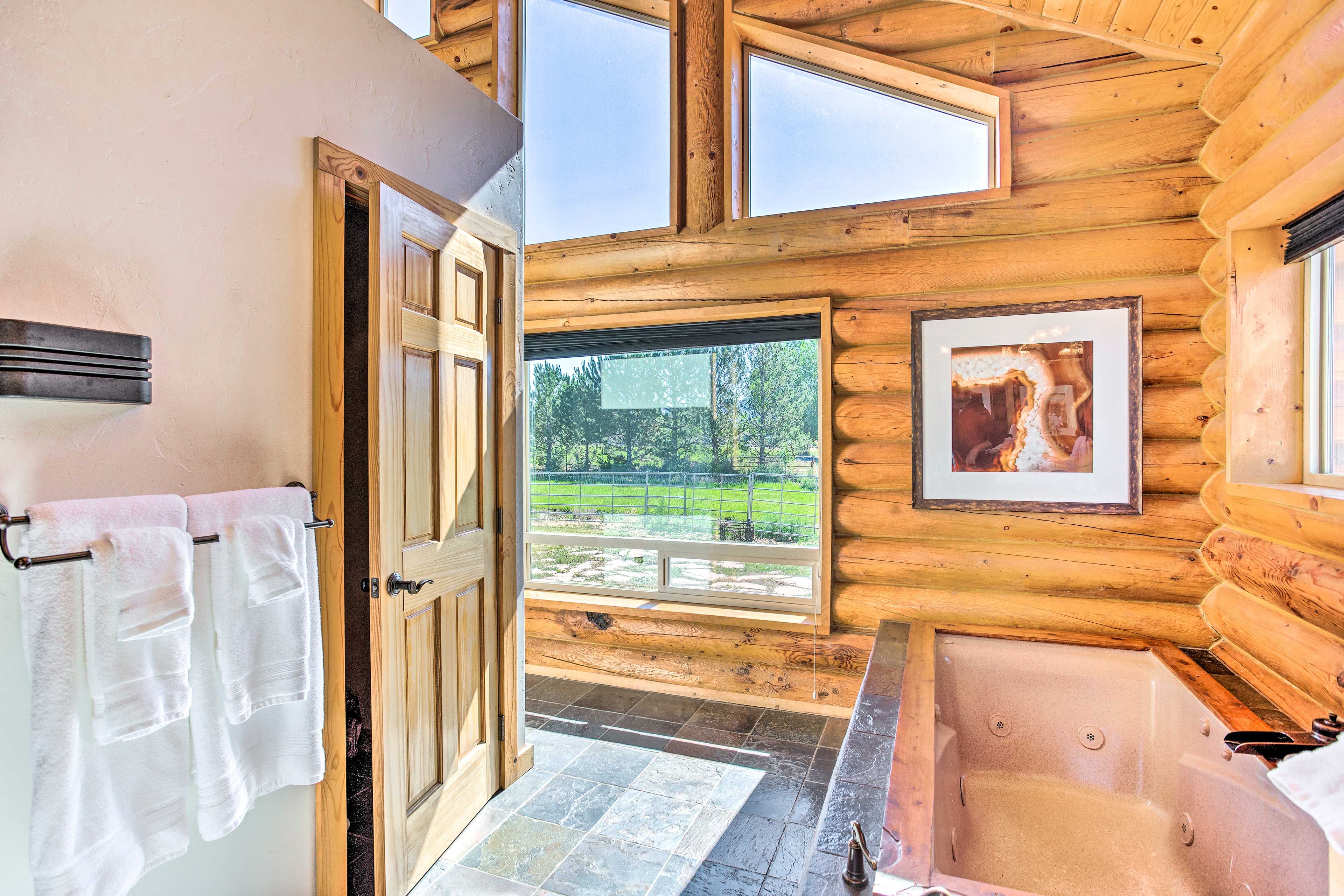 Bathroom | Jetted Tub