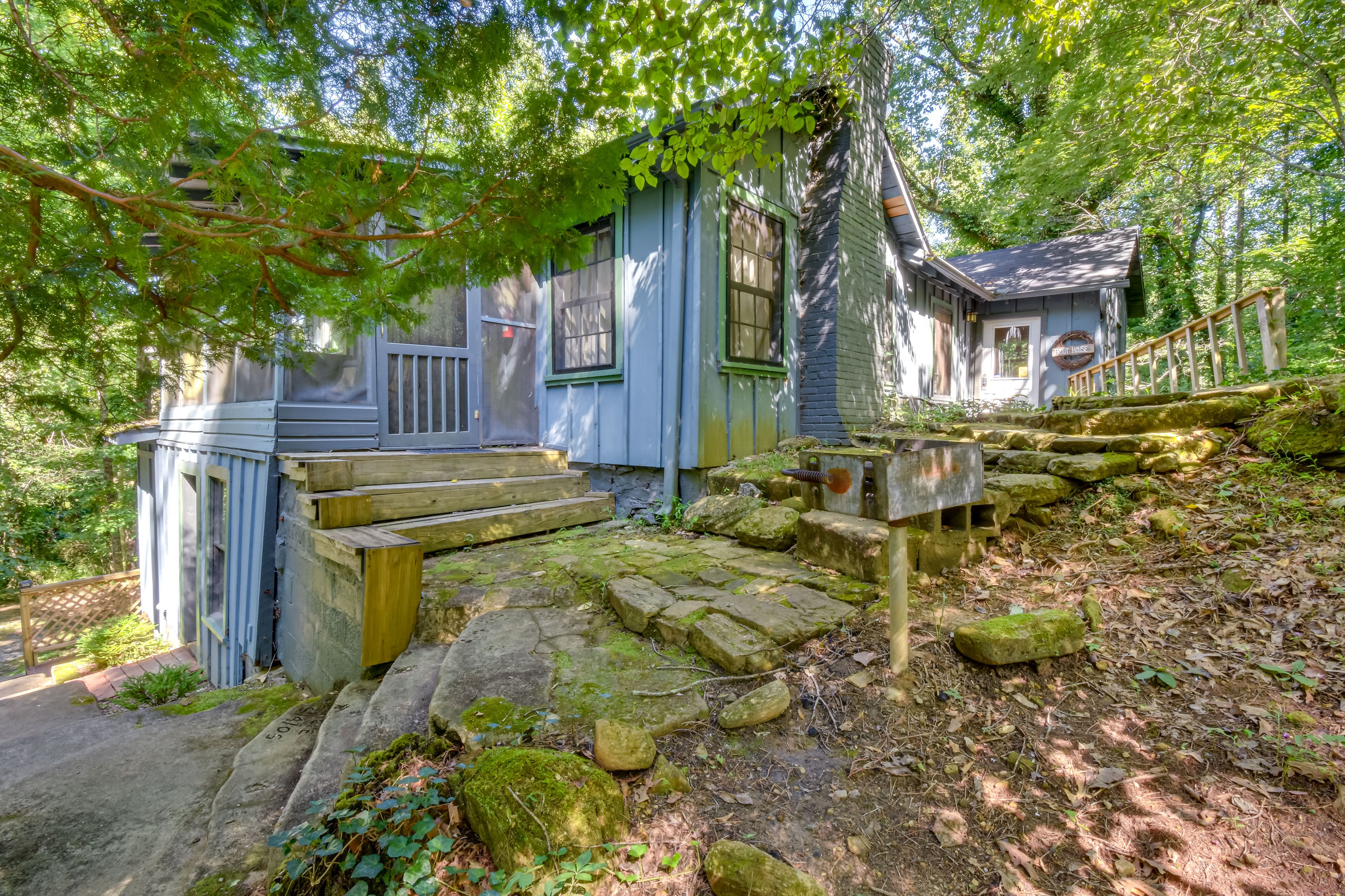 Property Exterior | RV/Trailer Parking Allowed On-Site