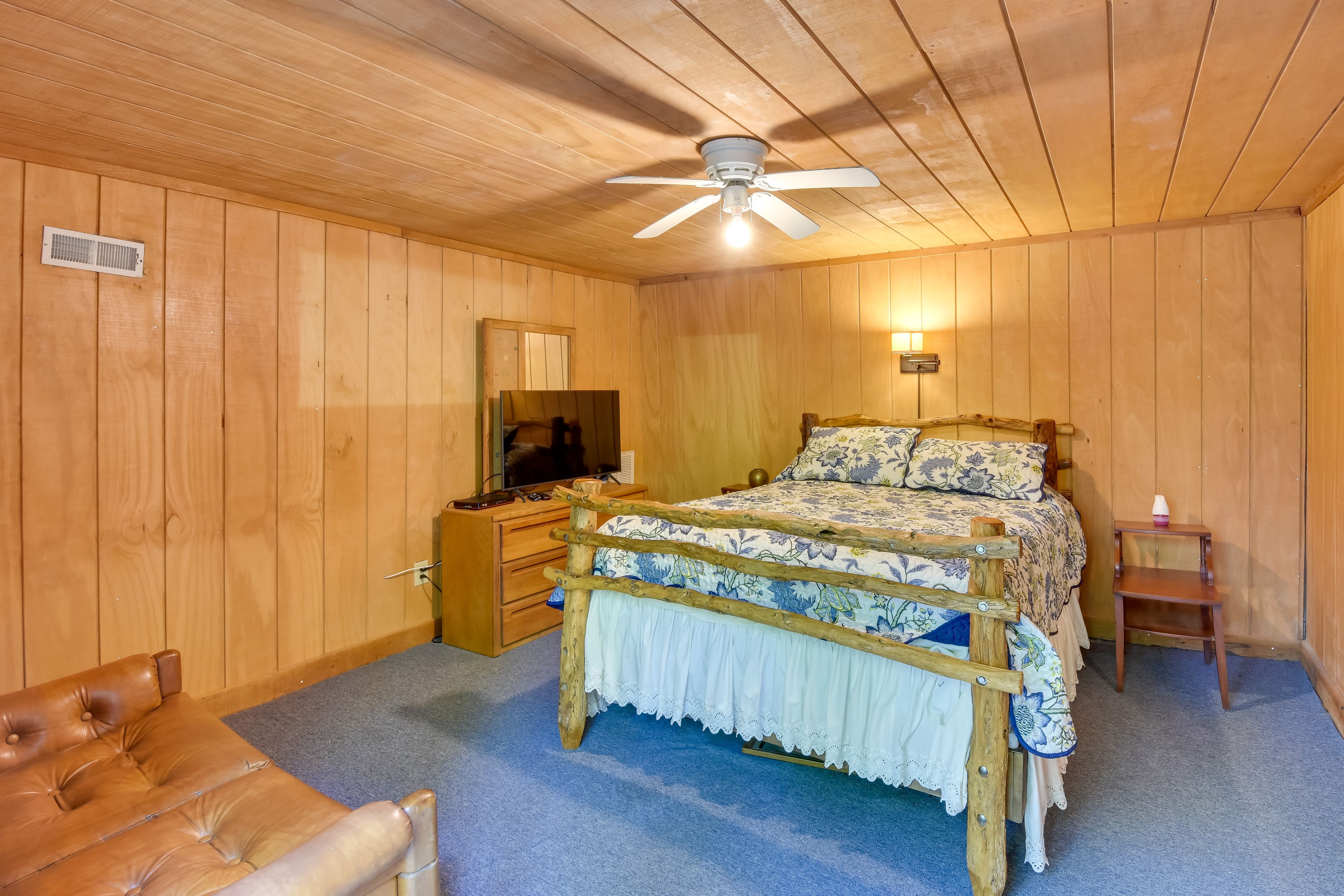 Bedroom 3 (Exterior Access Only) | Queen Bed | Lower Level | Smart TV