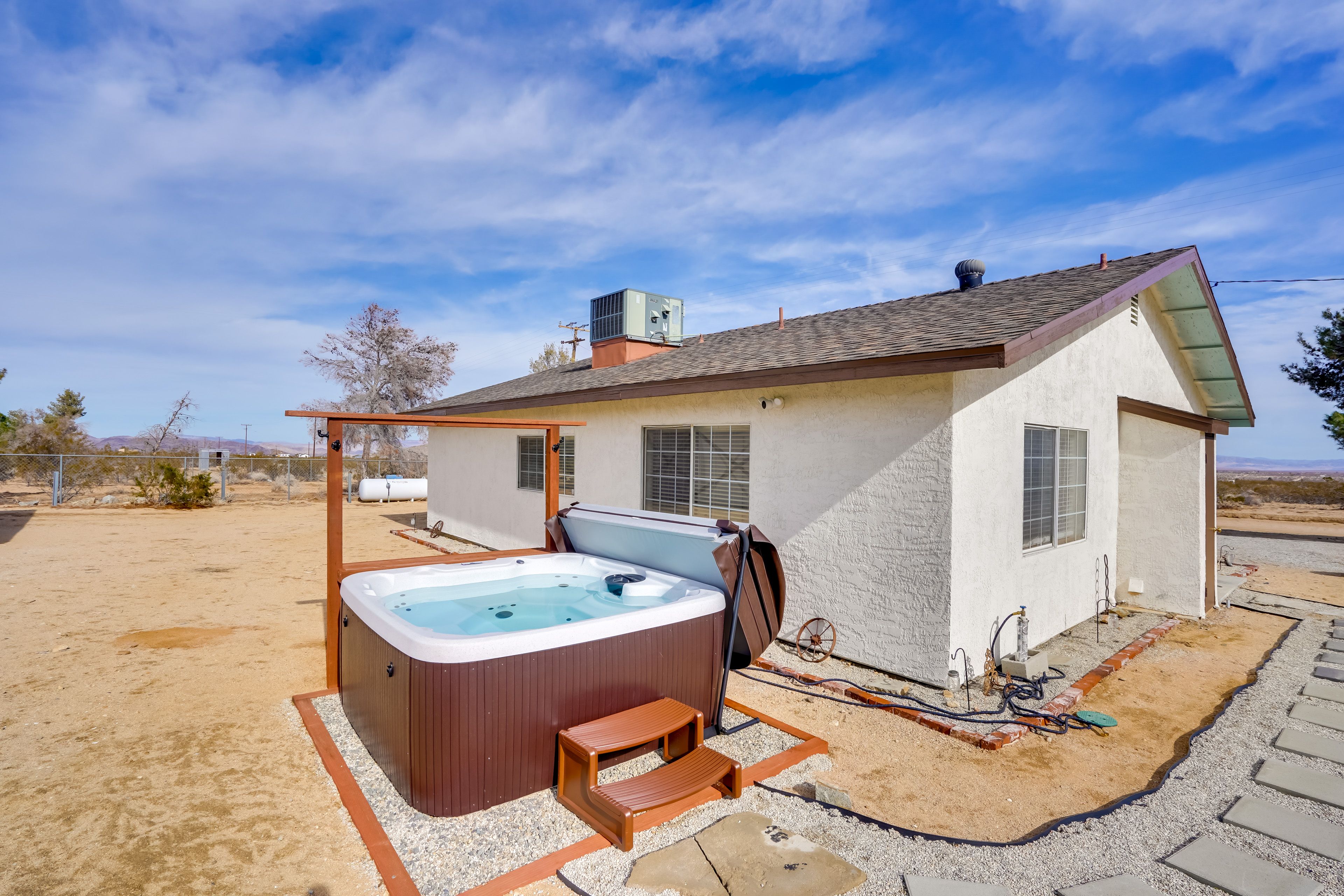 Hot Tub | Free WiFi