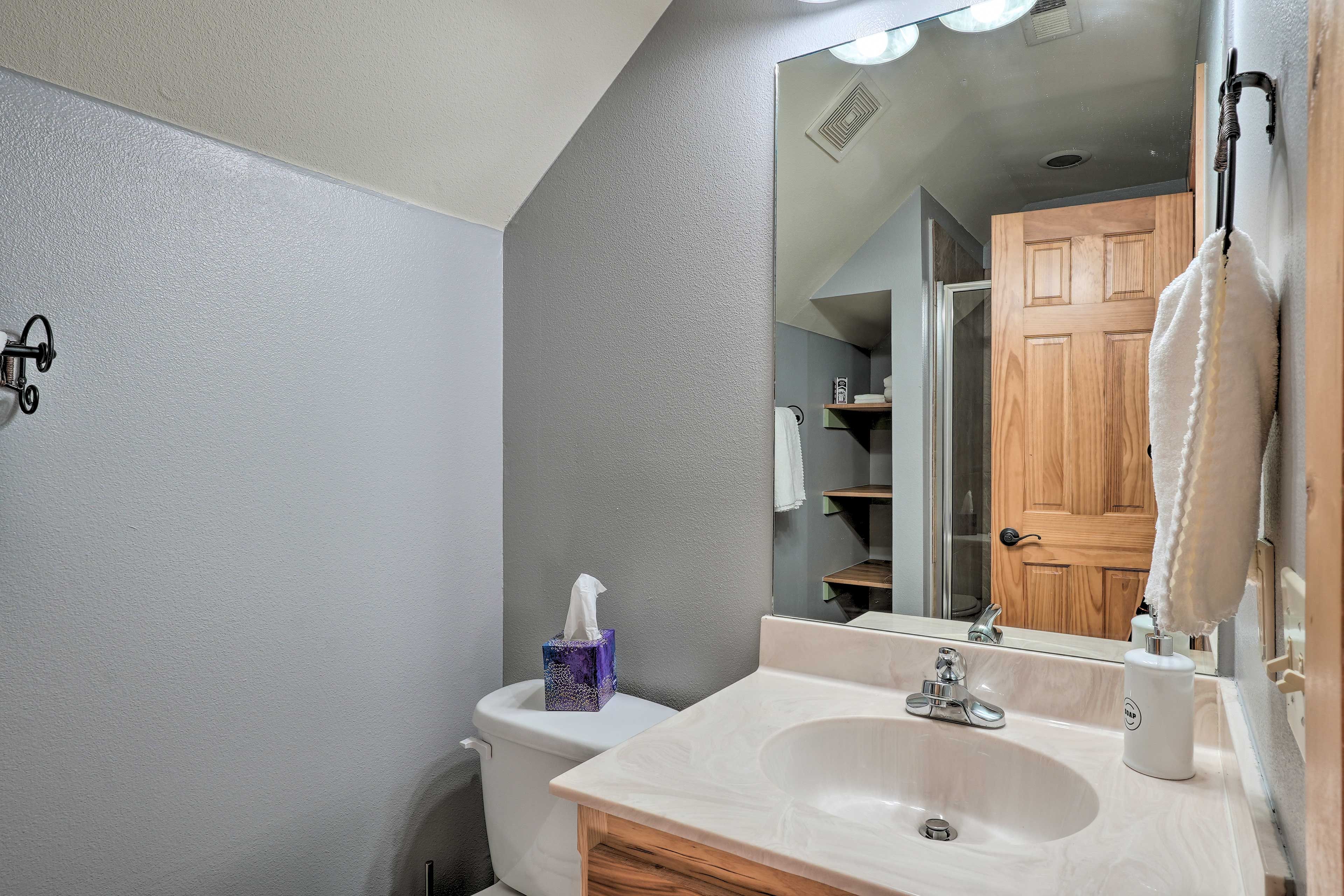 Full Bathroom
