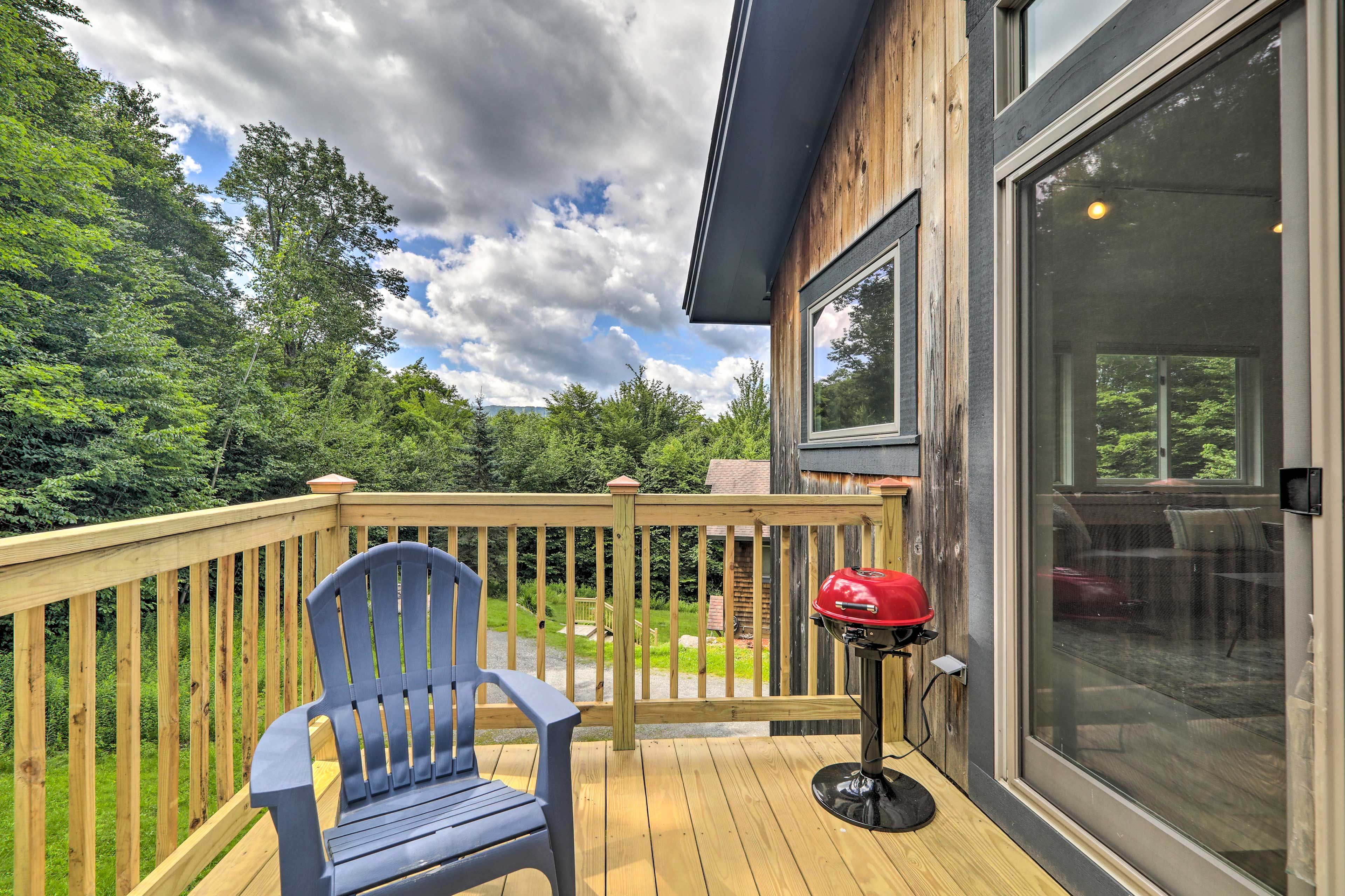 Deck | Mountain Views