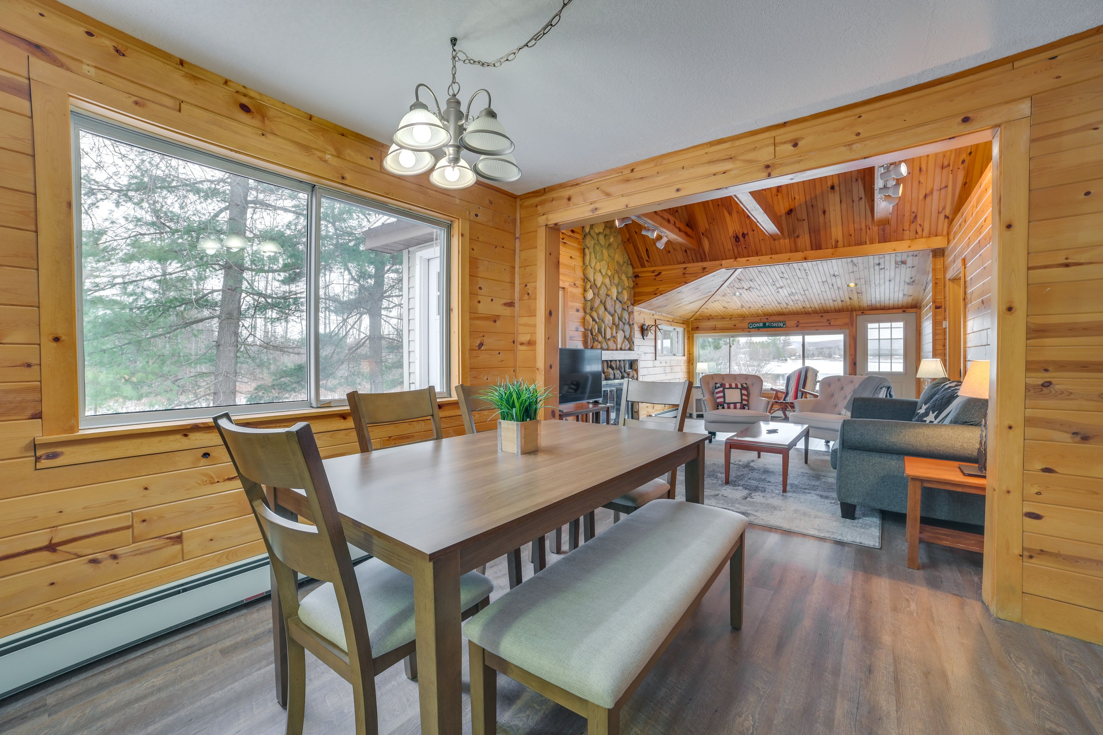 Dining Area | Coffee Bar