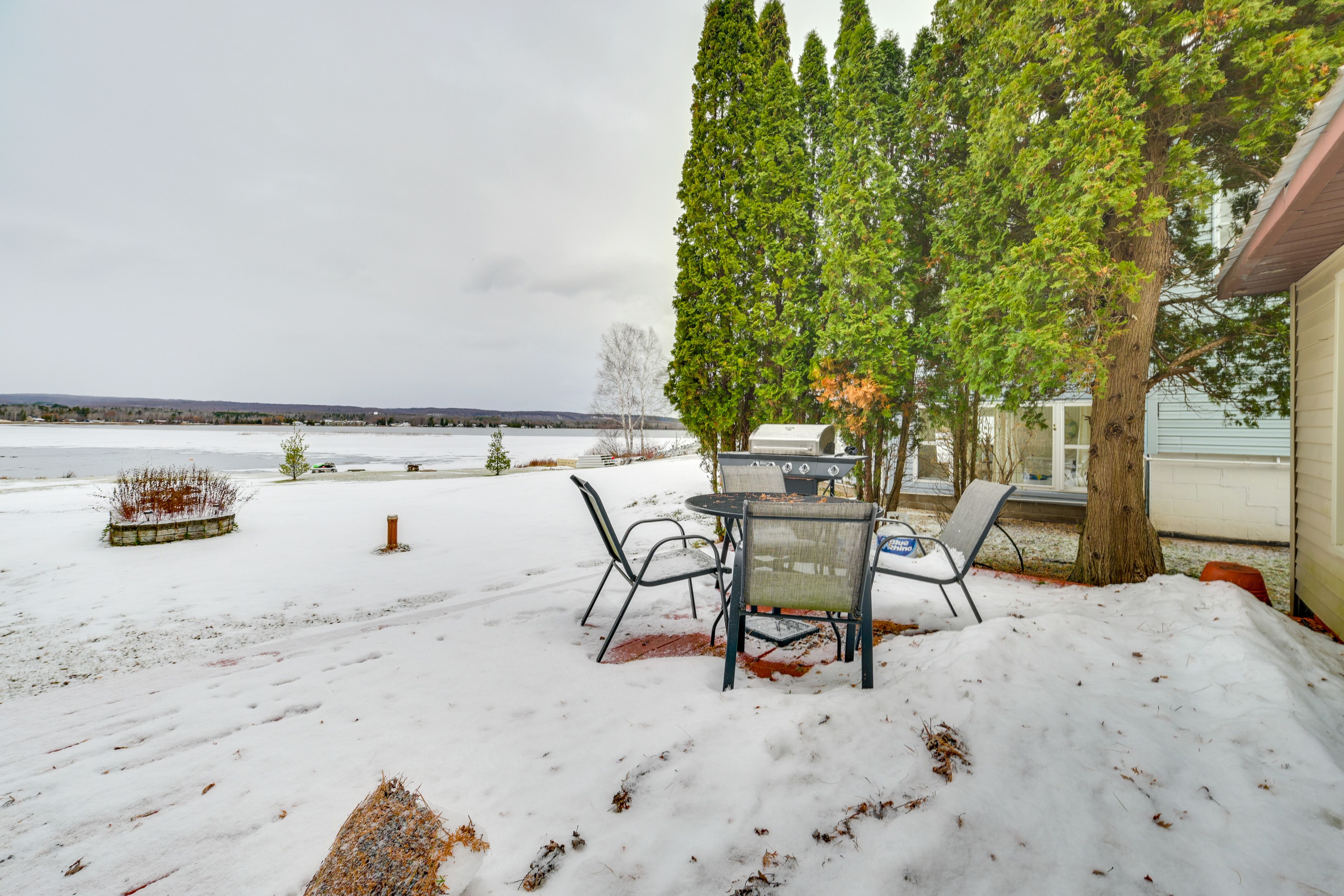 Winter Exterior | Deck | Gas Grill