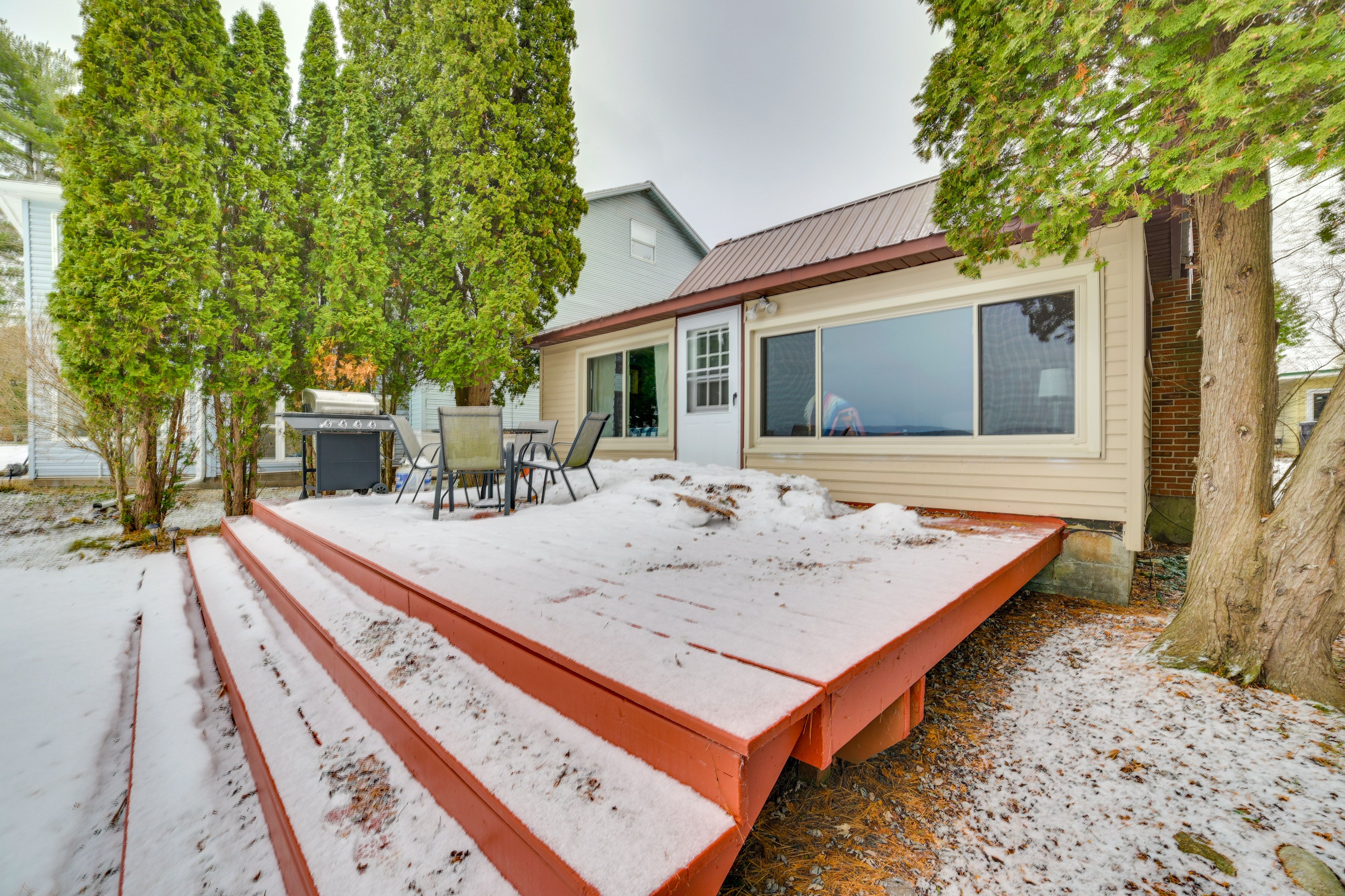 Winter Deck | Gas Grill